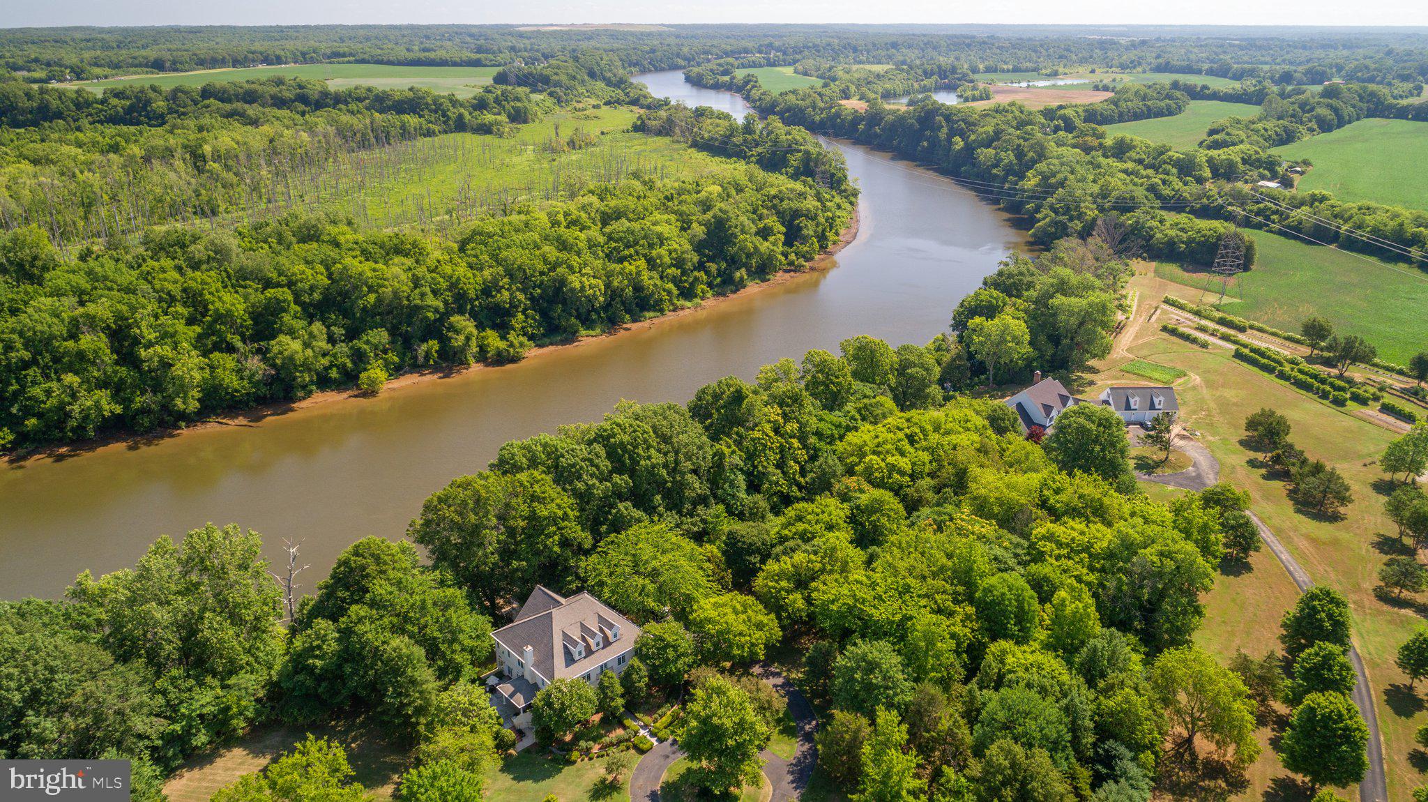 SNOW CREEK - Residential