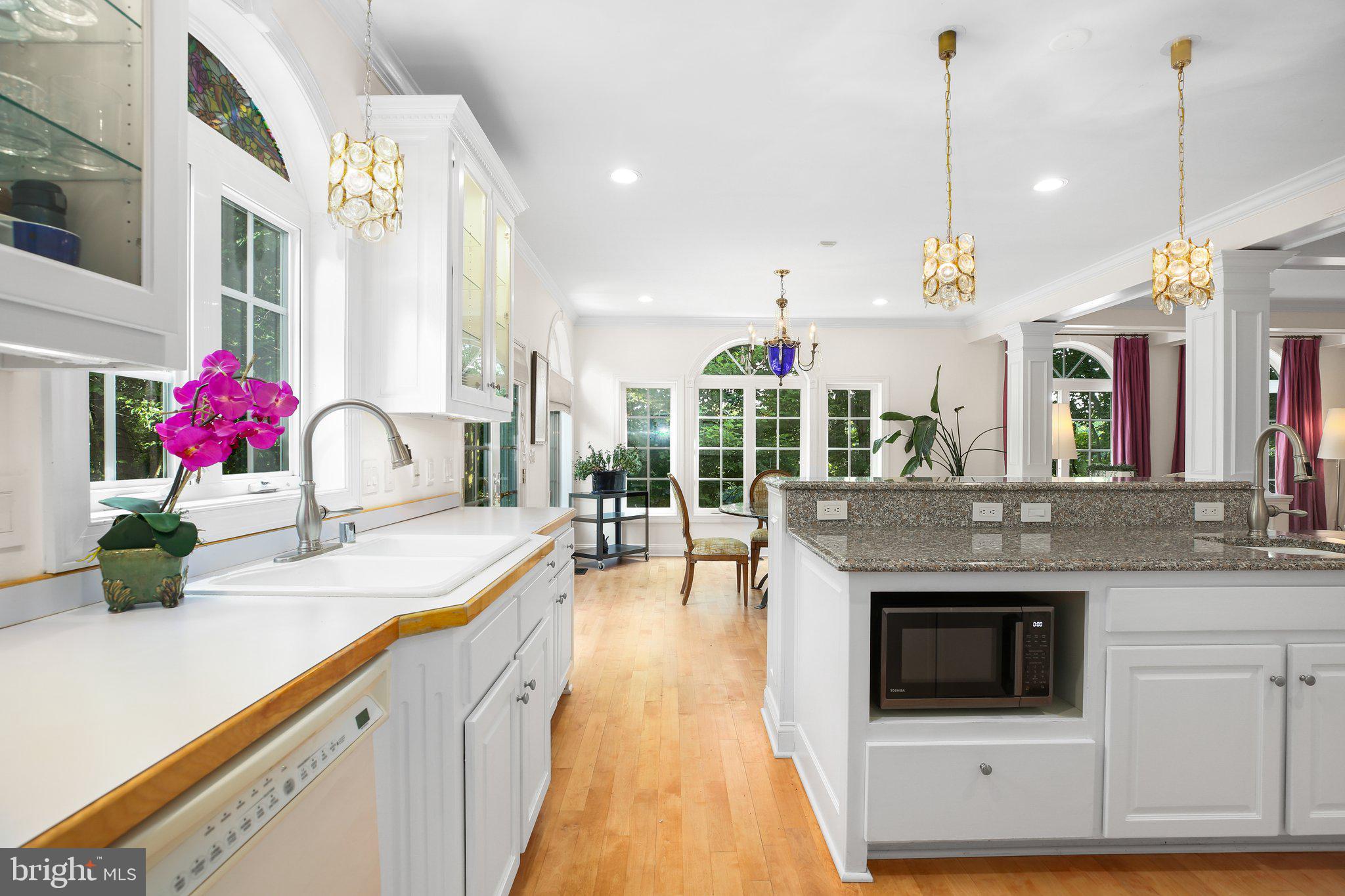 SNOW CREEK - Residential