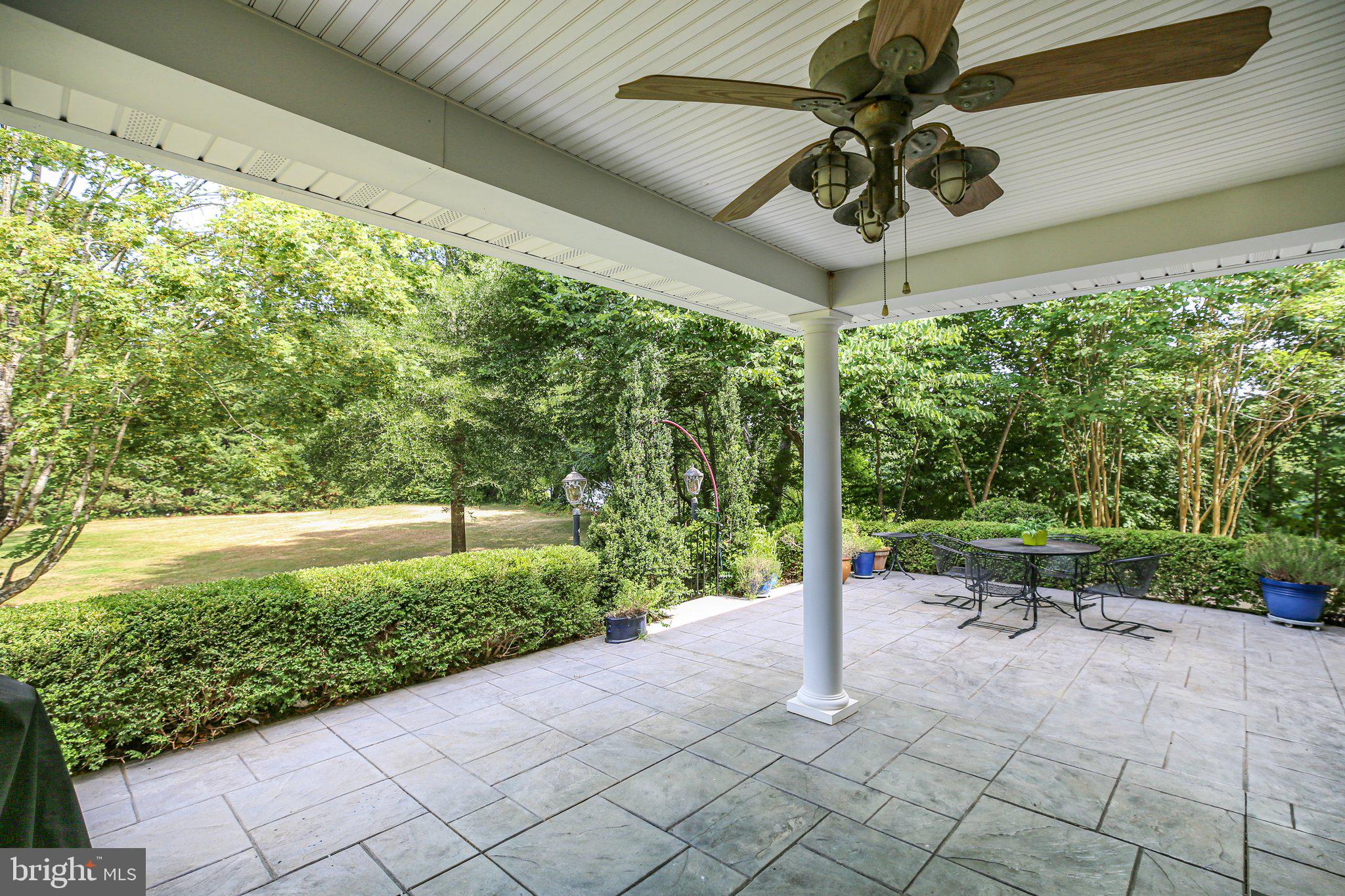 SNOW CREEK - Residential