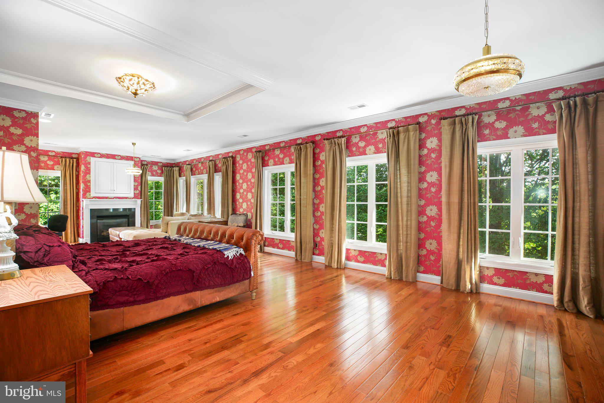 SNOW CREEK - Residential