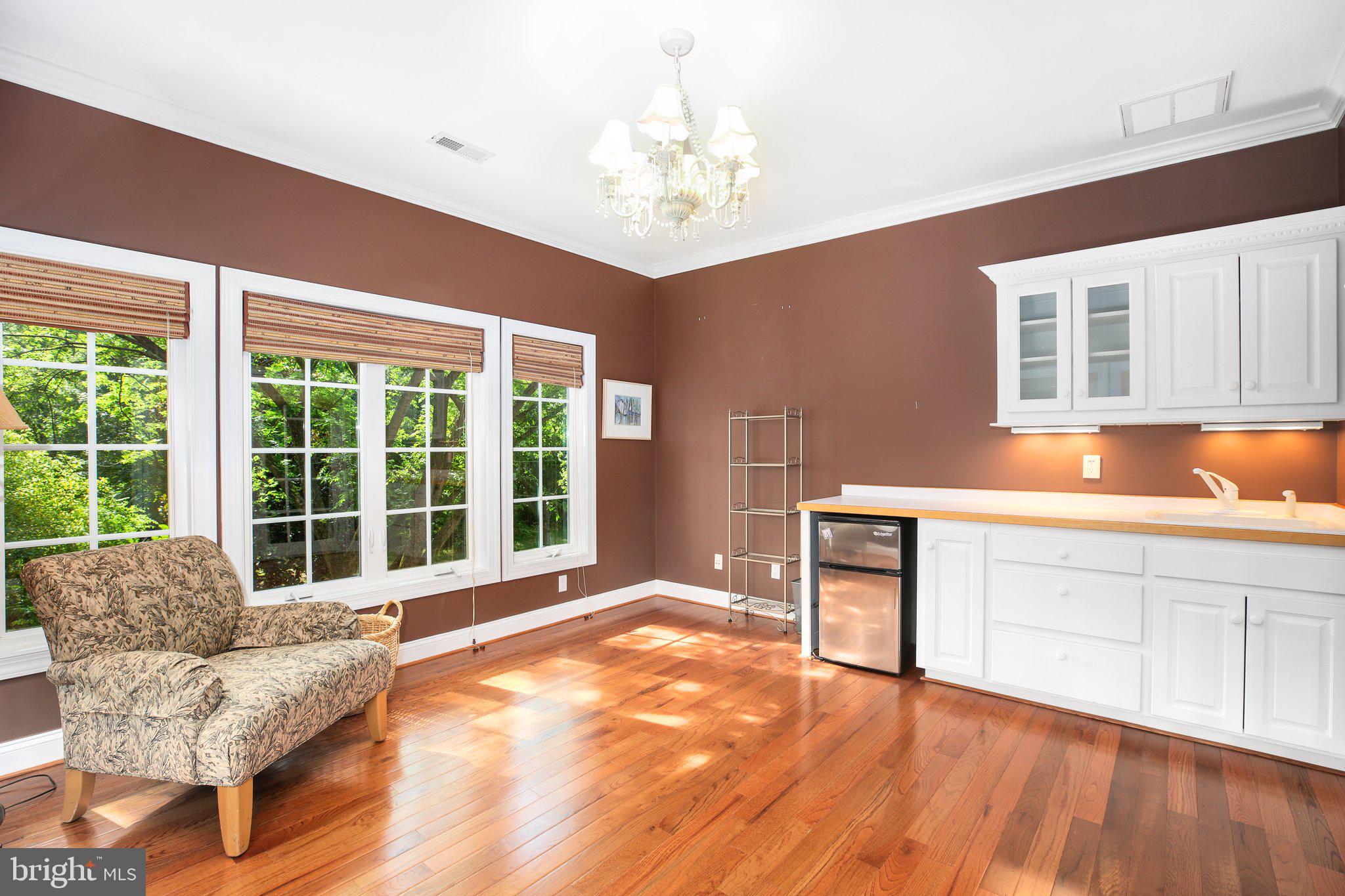 SNOW CREEK - Residential