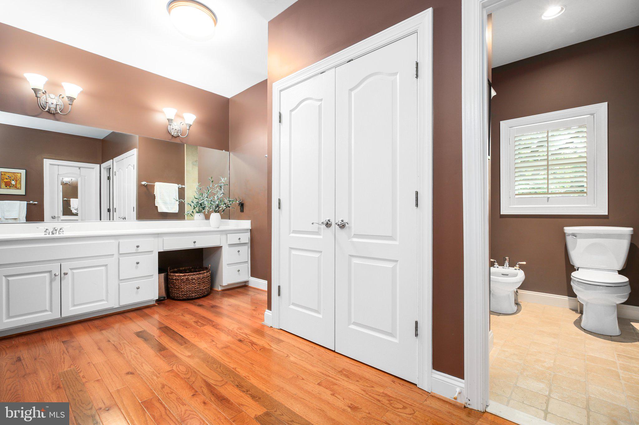 SNOW CREEK - Residential