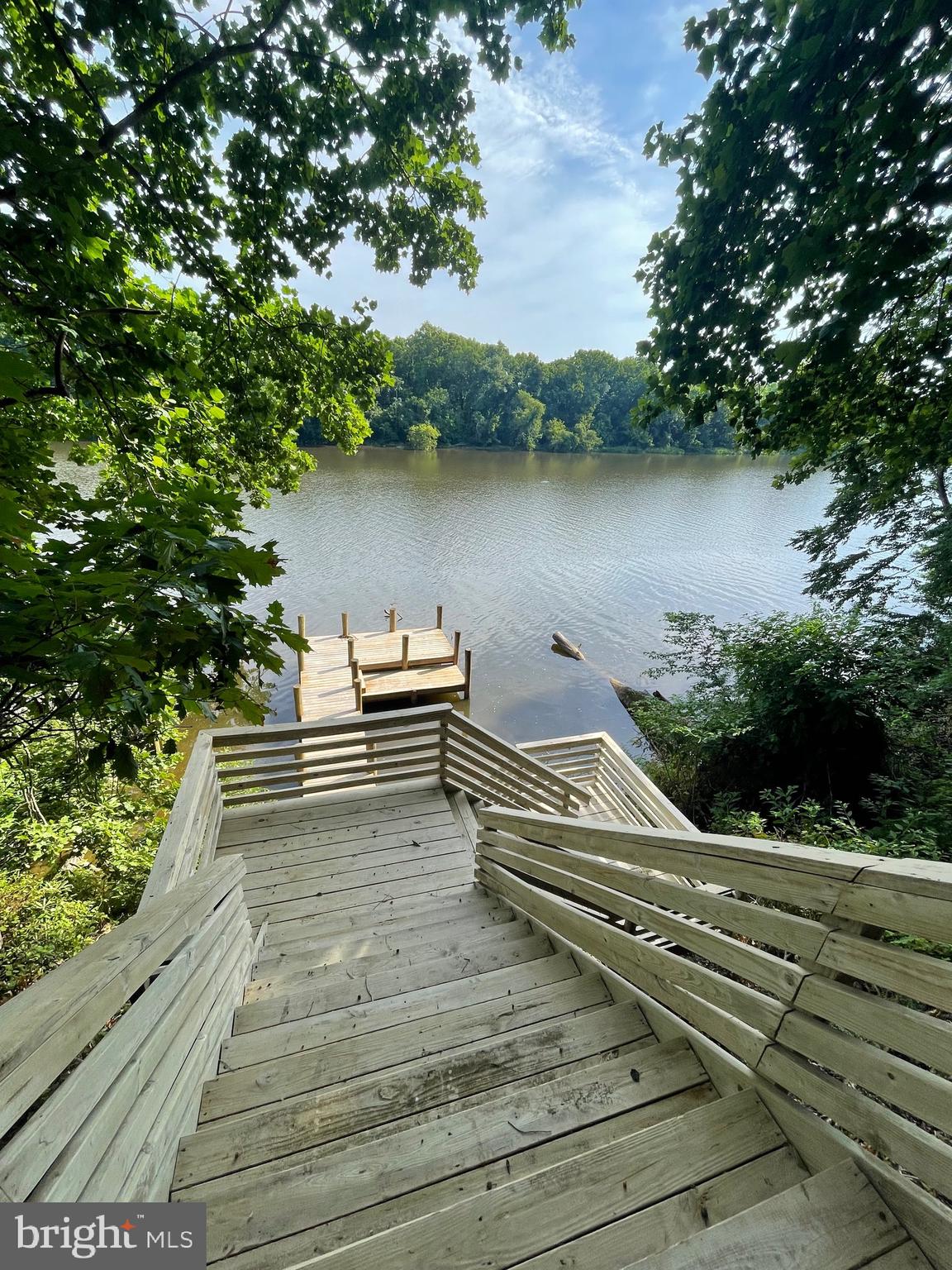 SNOW CREEK - Residential