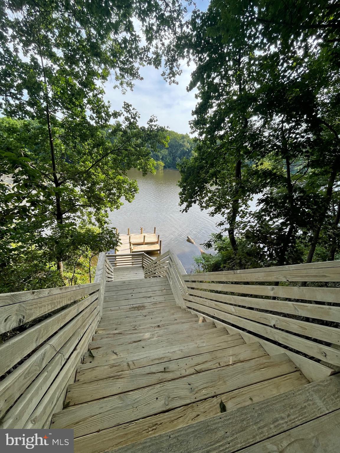 SNOW CREEK - Residential