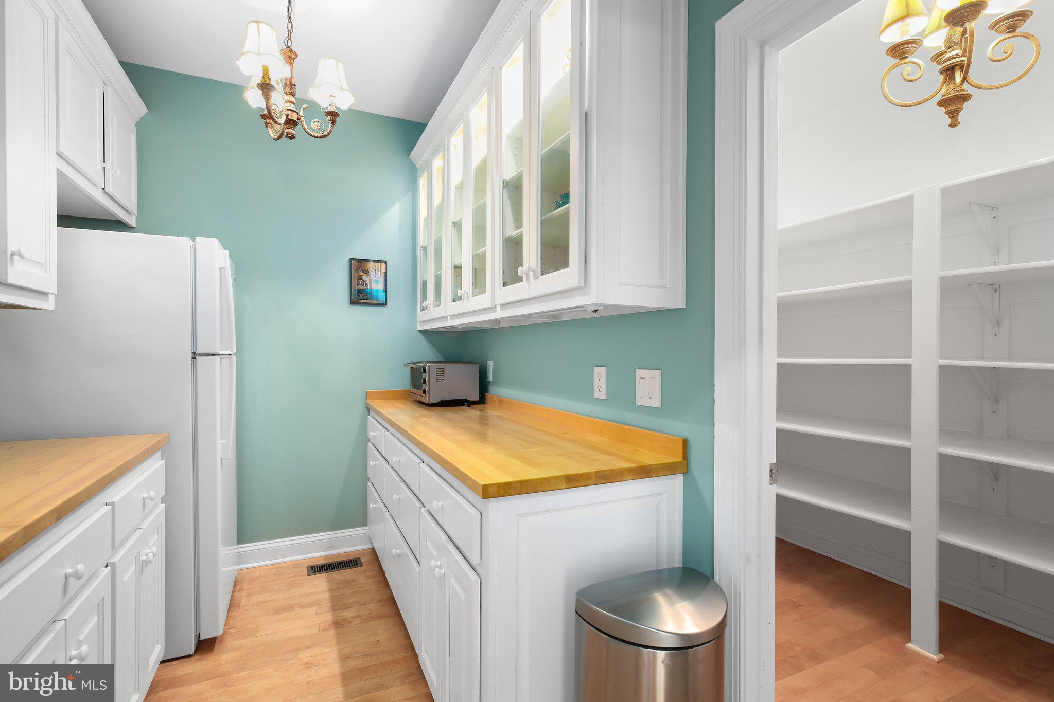 SNOW CREEK - Residential