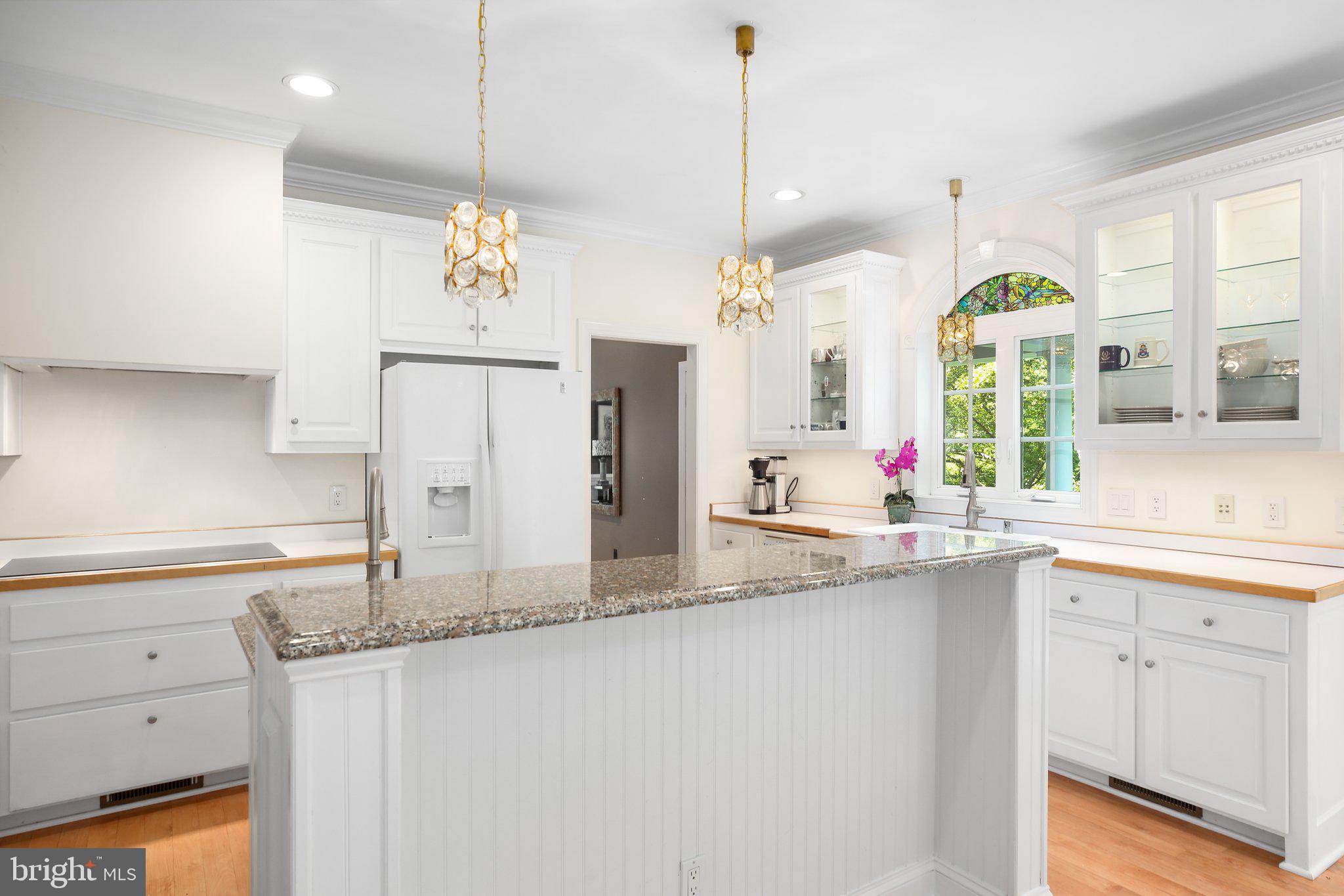 SNOW CREEK - Residential