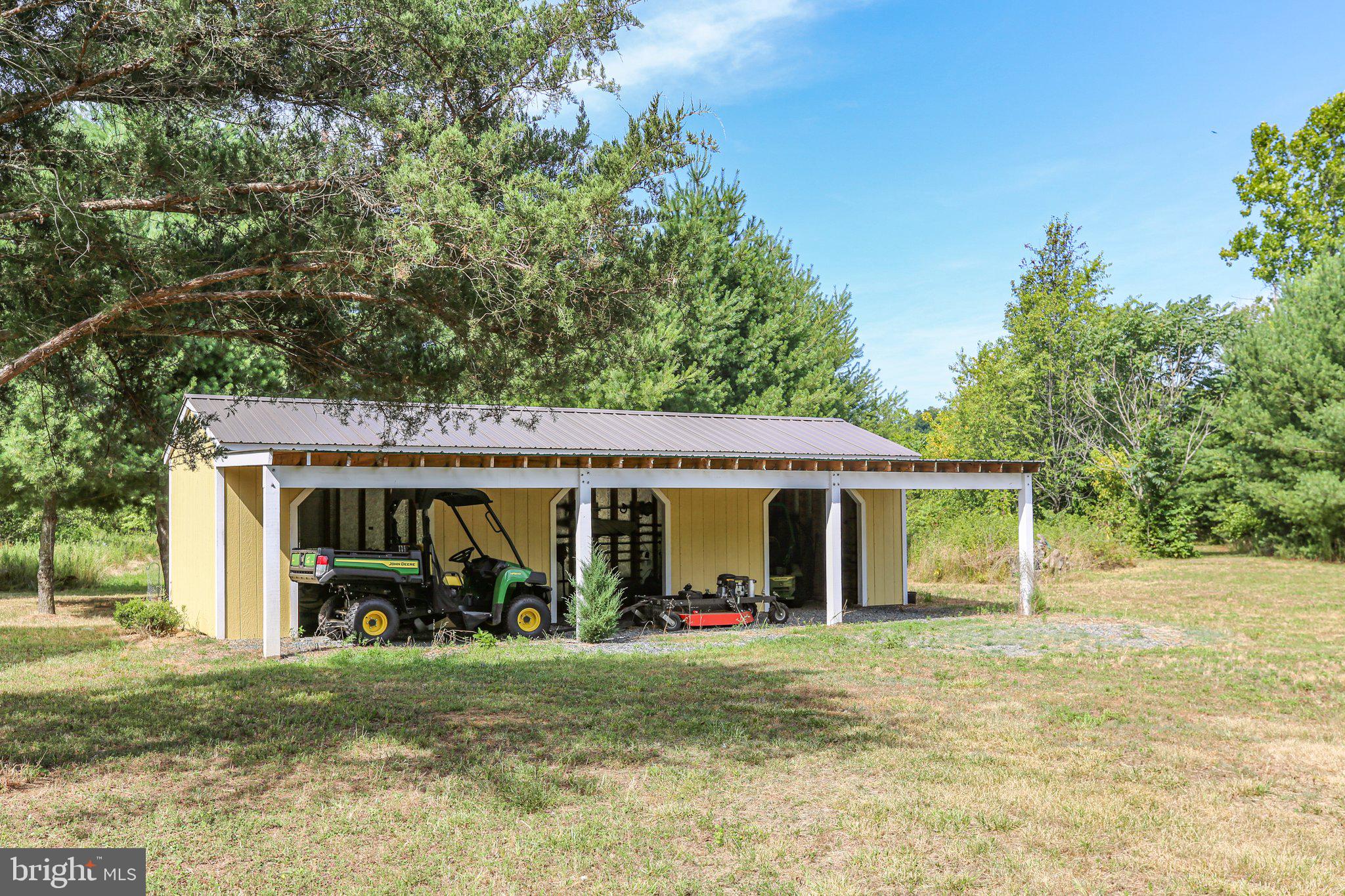 SNOW CREEK - Residential