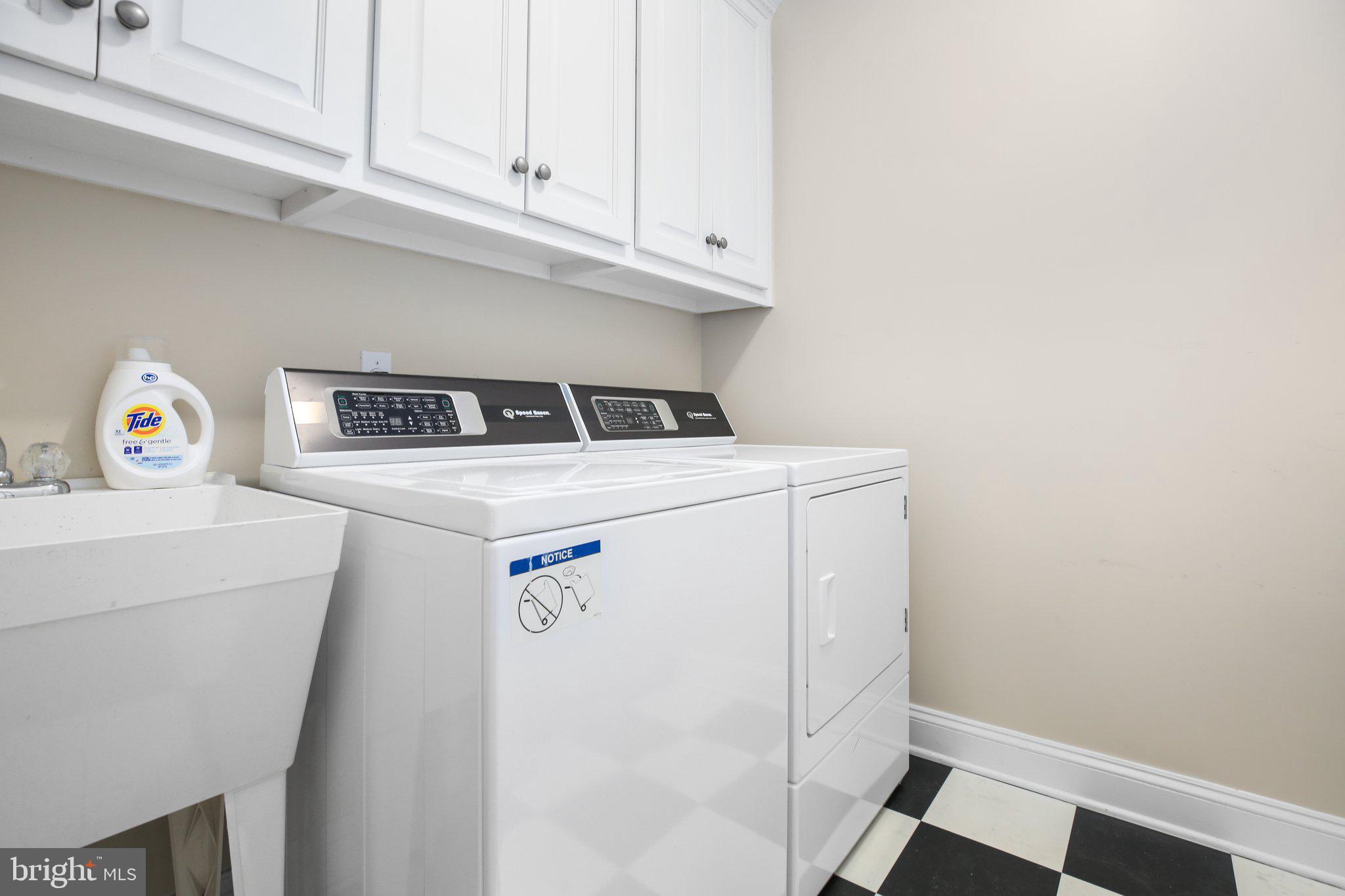 SNOW CREEK - Residential