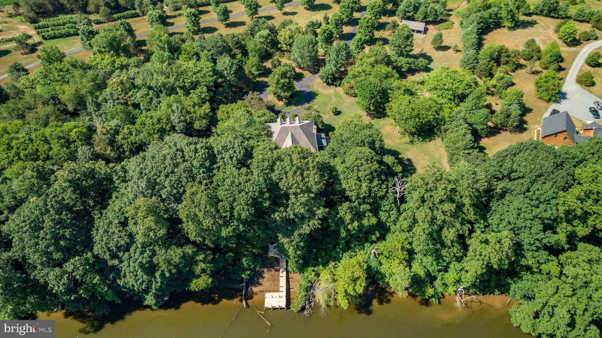 SNOW CREEK - Residential