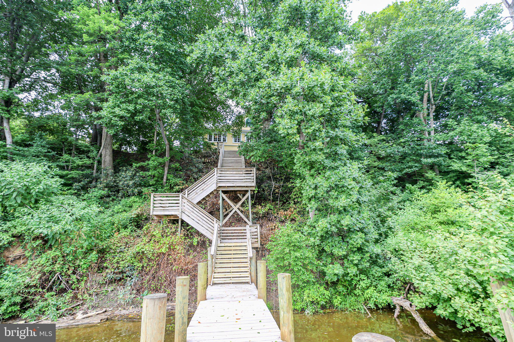 SNOW CREEK - Residential