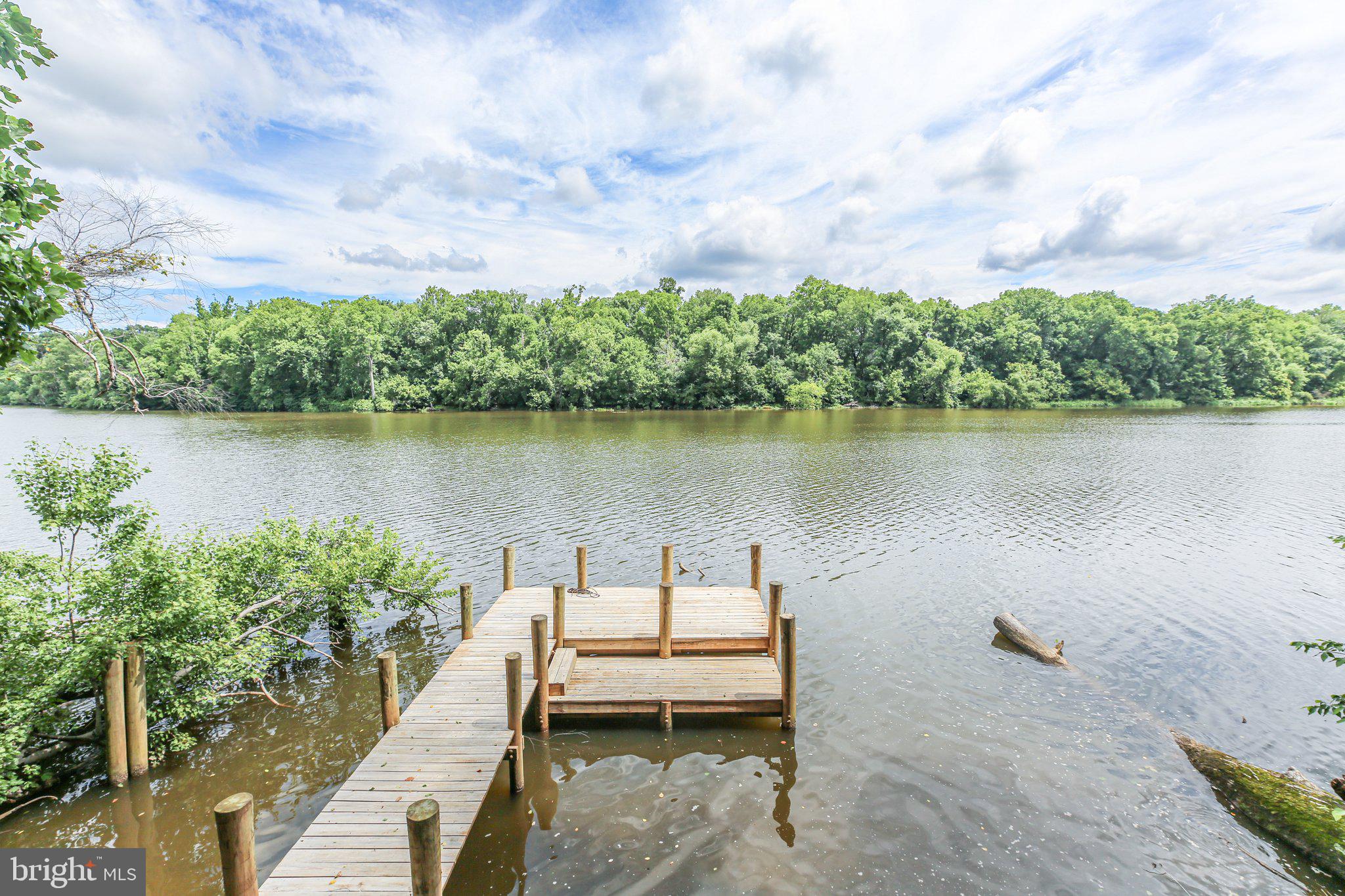 SNOW CREEK - Residential