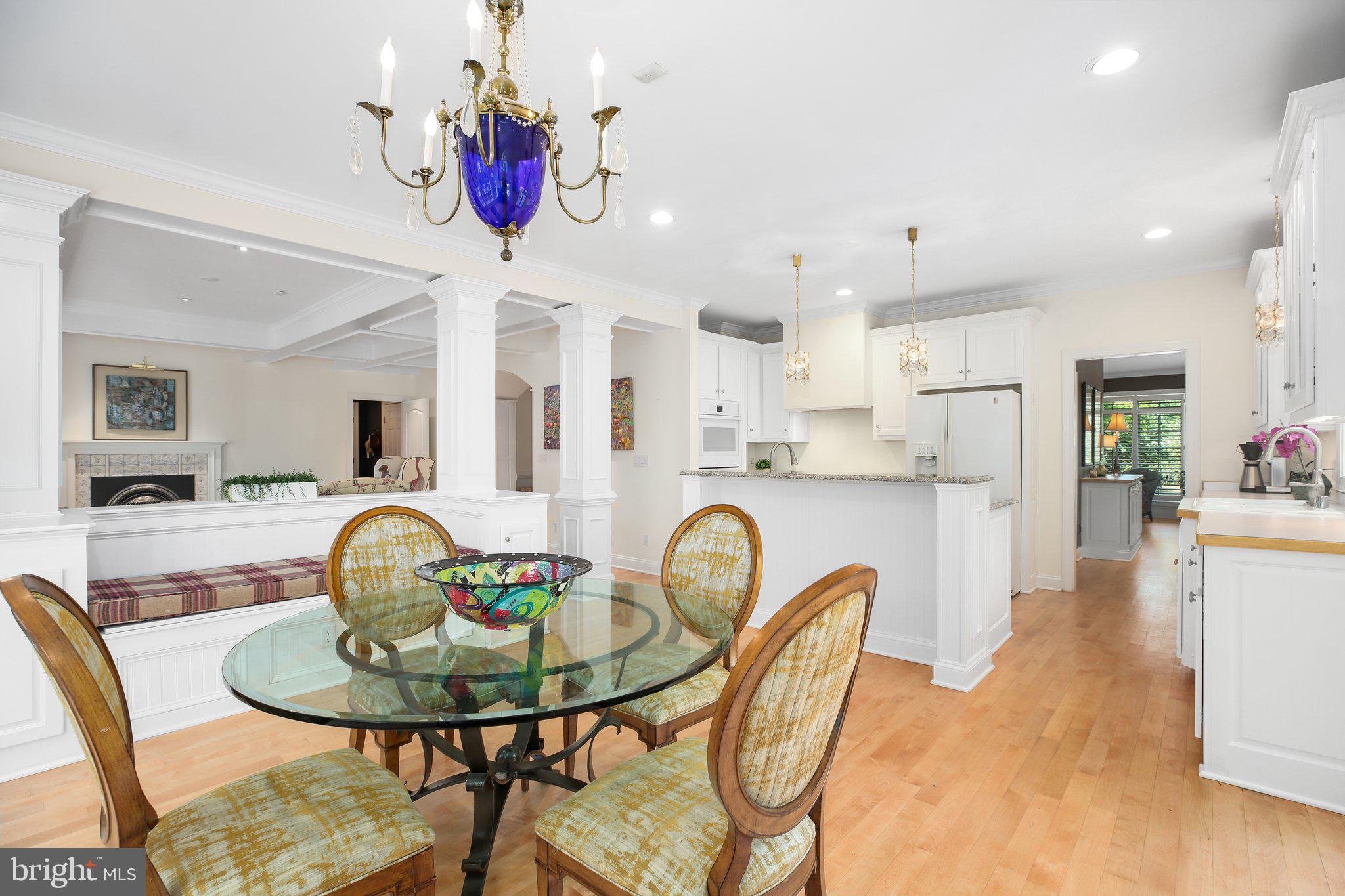 SNOW CREEK - Residential