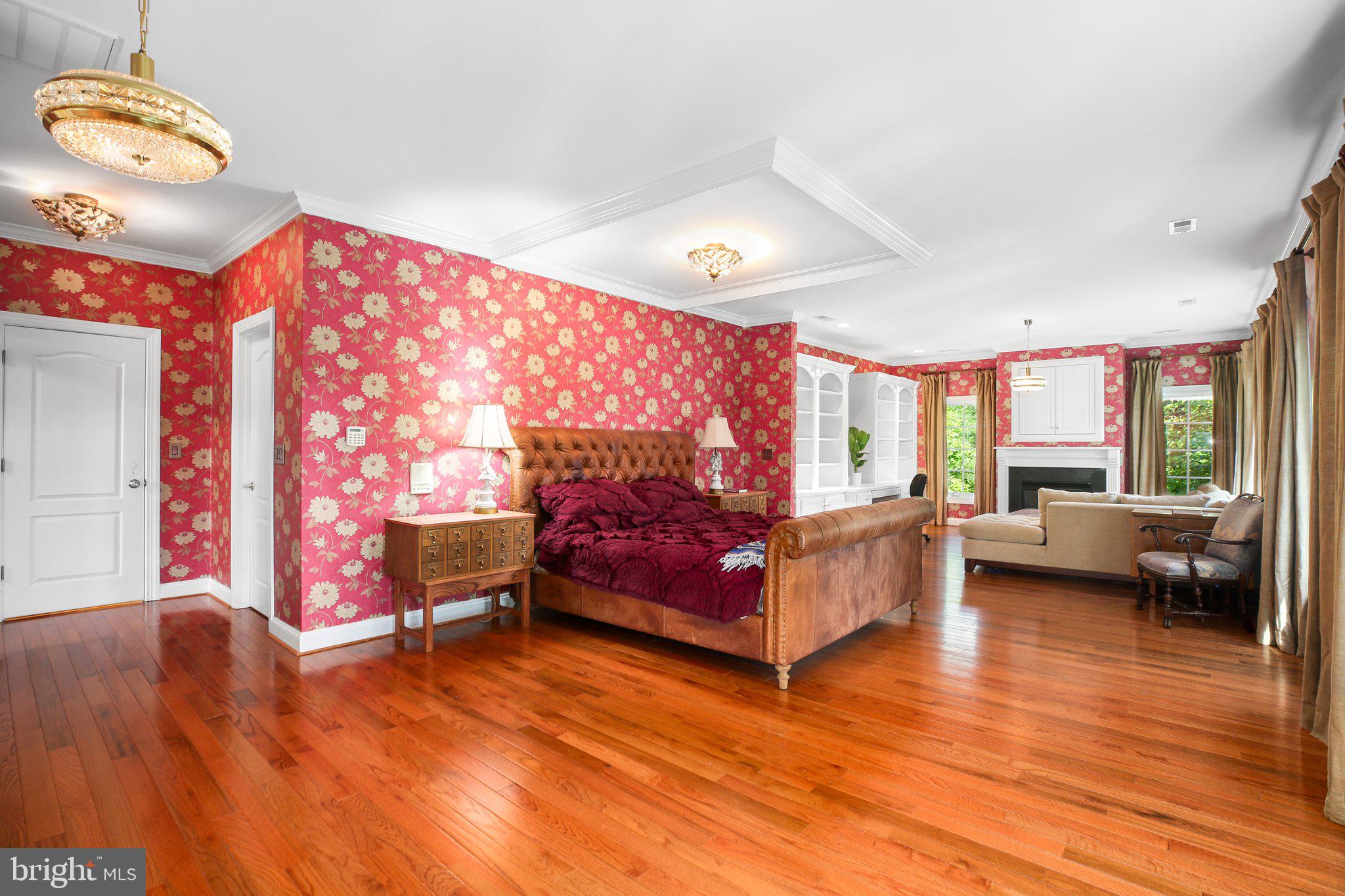 SNOW CREEK - Residential