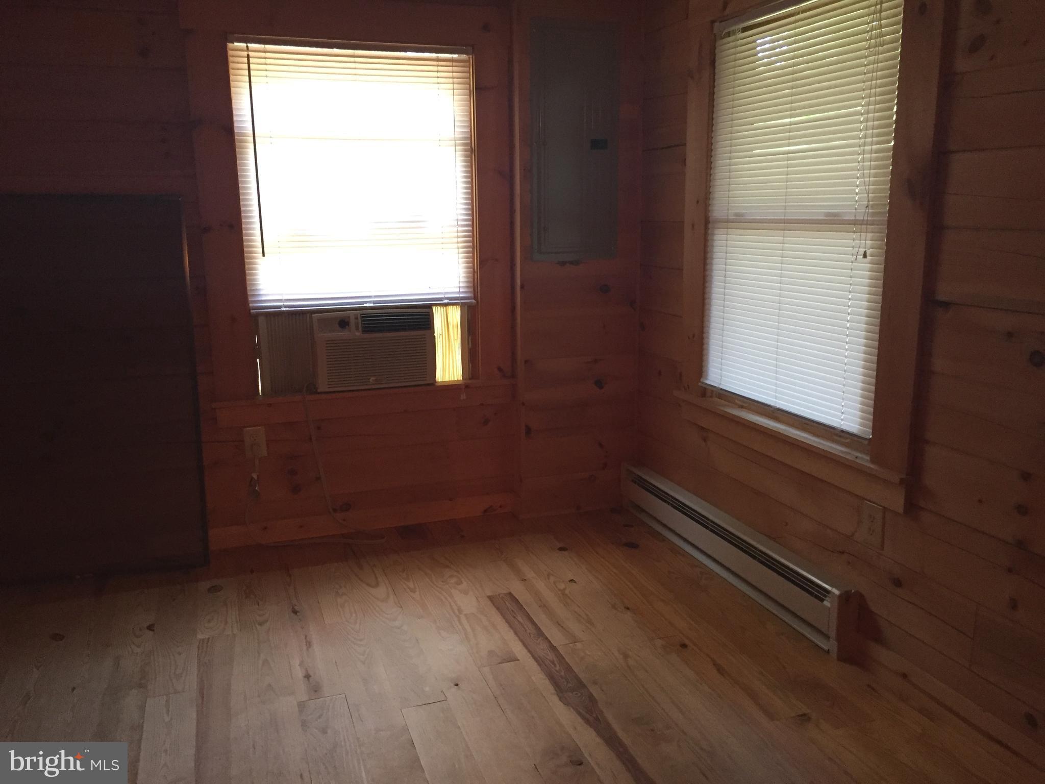 HIGH POINT - Residential Lease