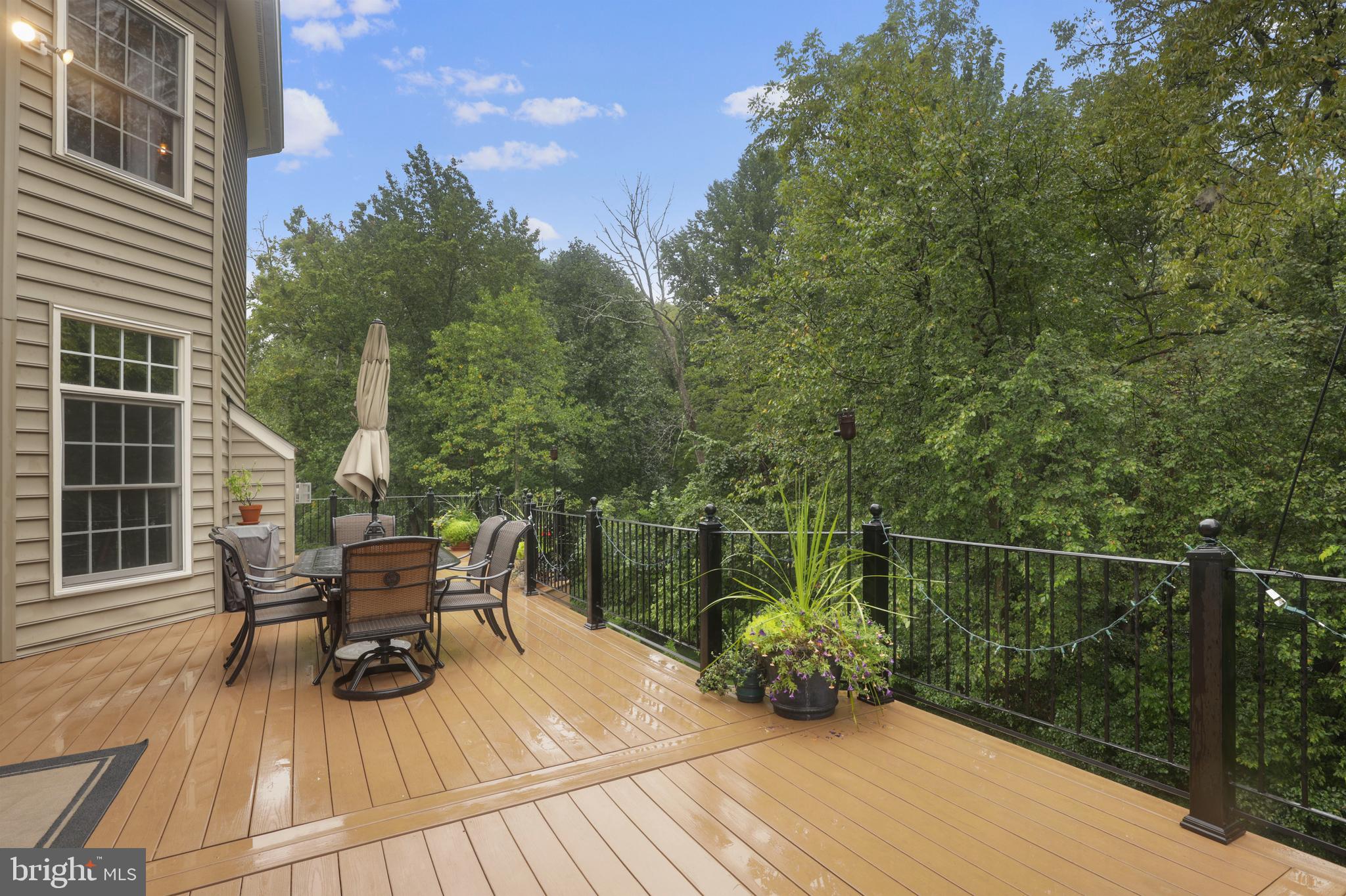 WINDSOR KNOLLS - Residential