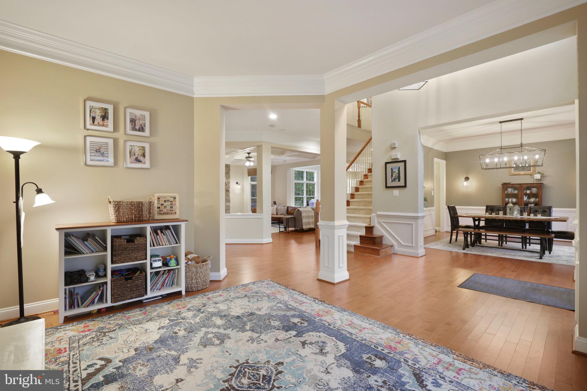 WINDSOR KNOLLS - Residential