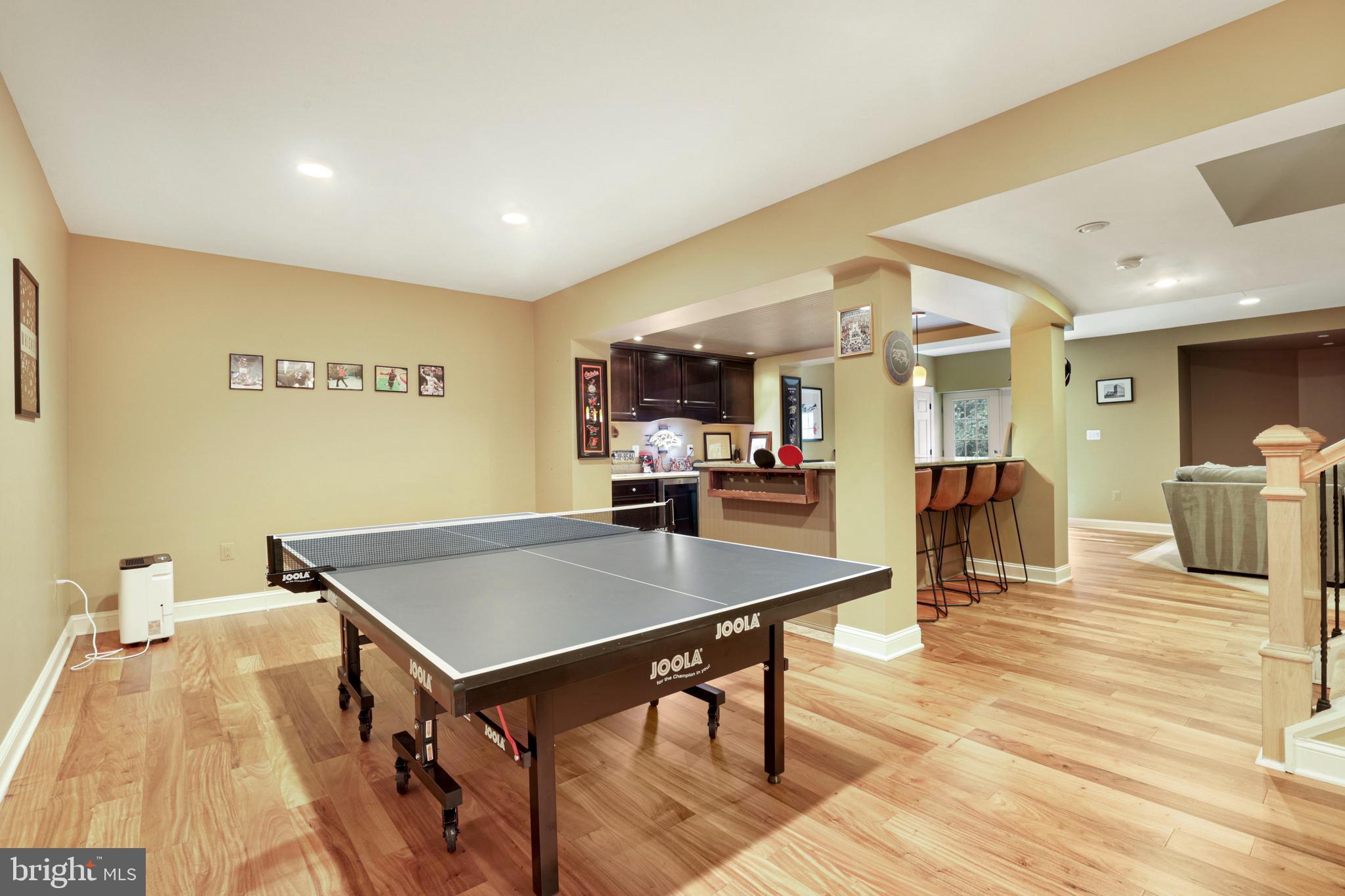 WINDSOR KNOLLS - Residential