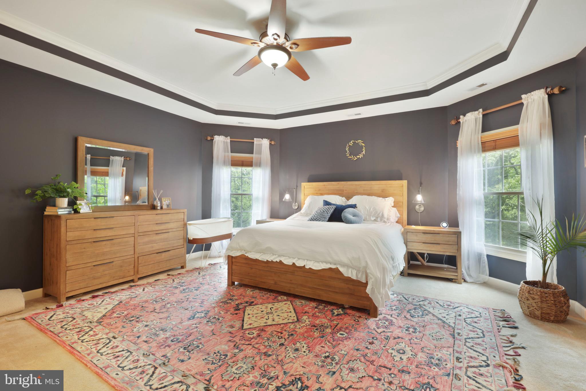 WINDSOR KNOLLS - Residential