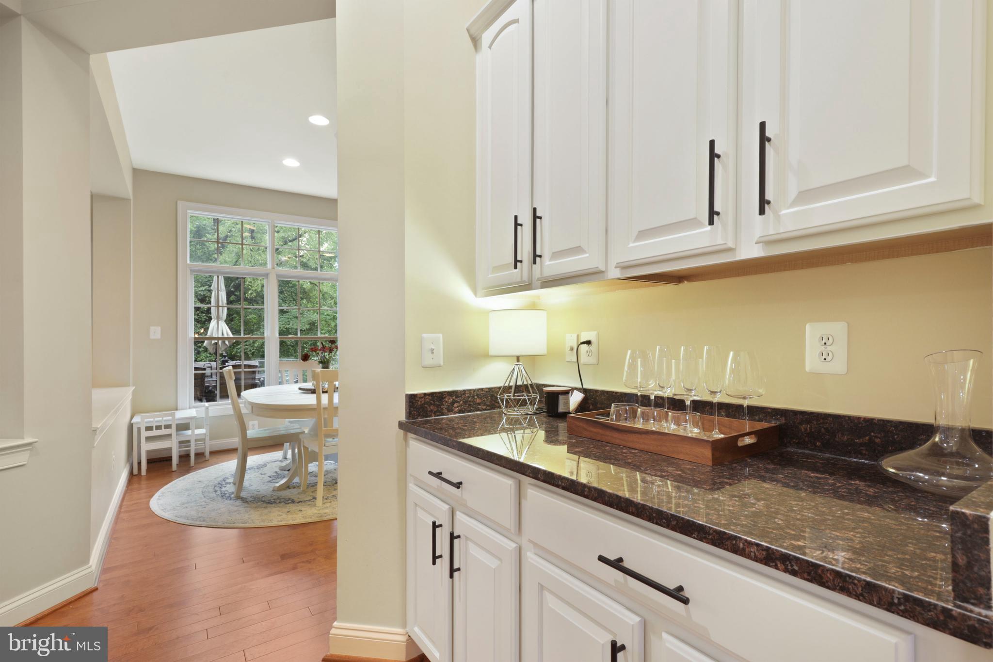 WINDSOR KNOLLS - Residential