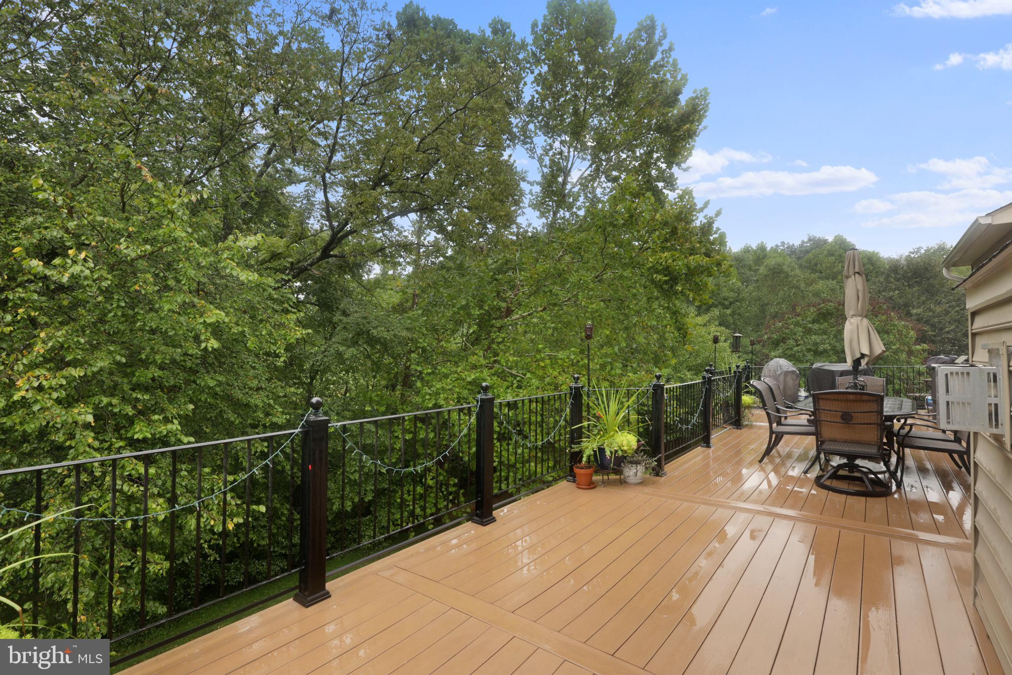 WINDSOR KNOLLS - Residential