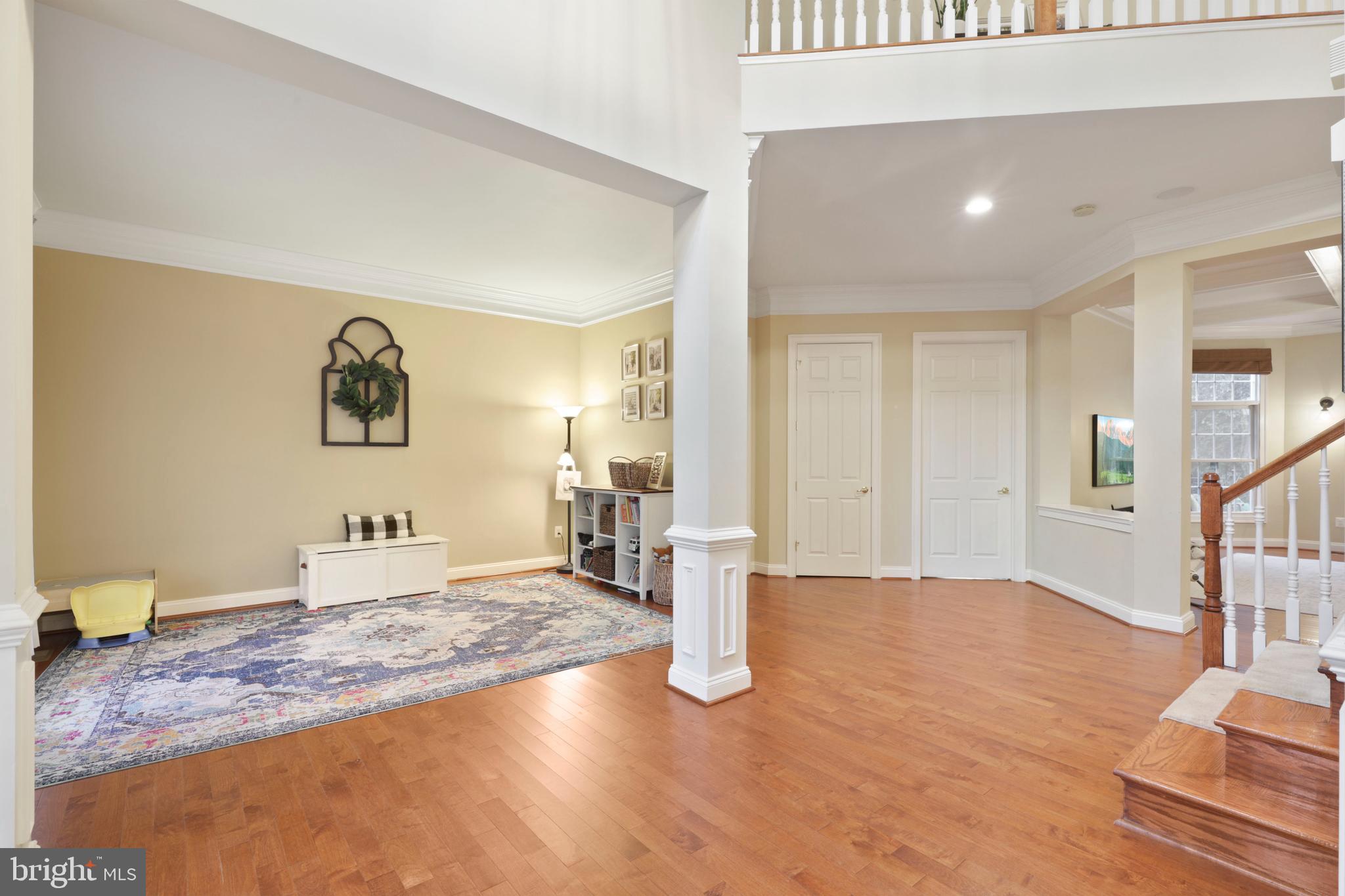 WINDSOR KNOLLS - Residential