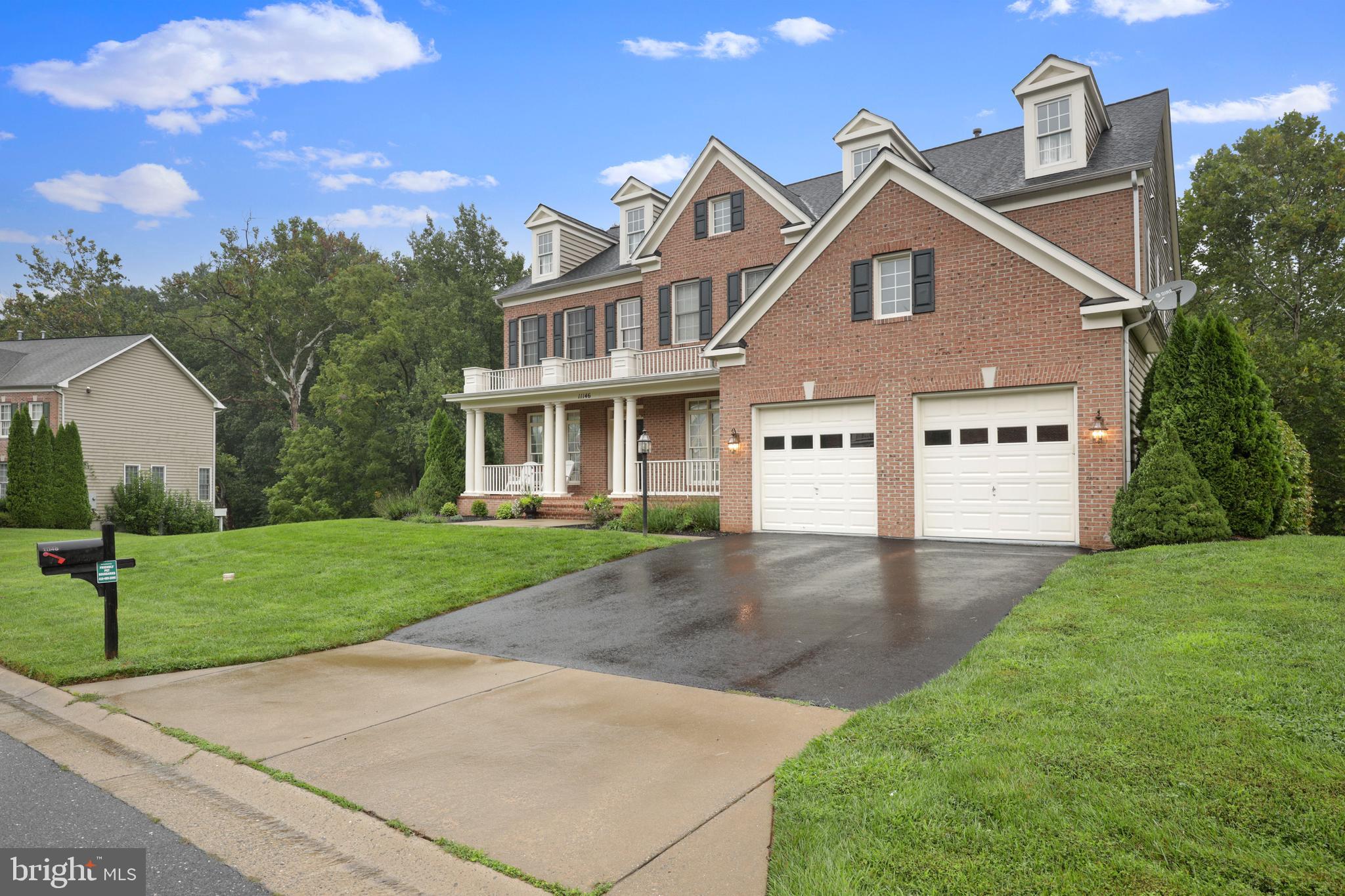 WINDSOR KNOLLS - Residential