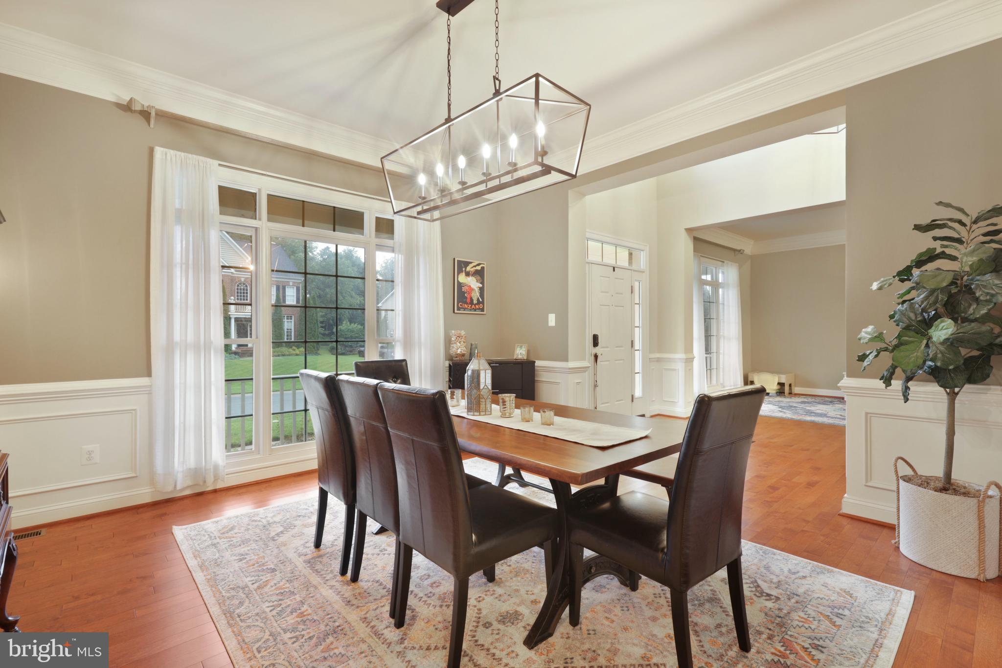 WINDSOR KNOLLS - Residential