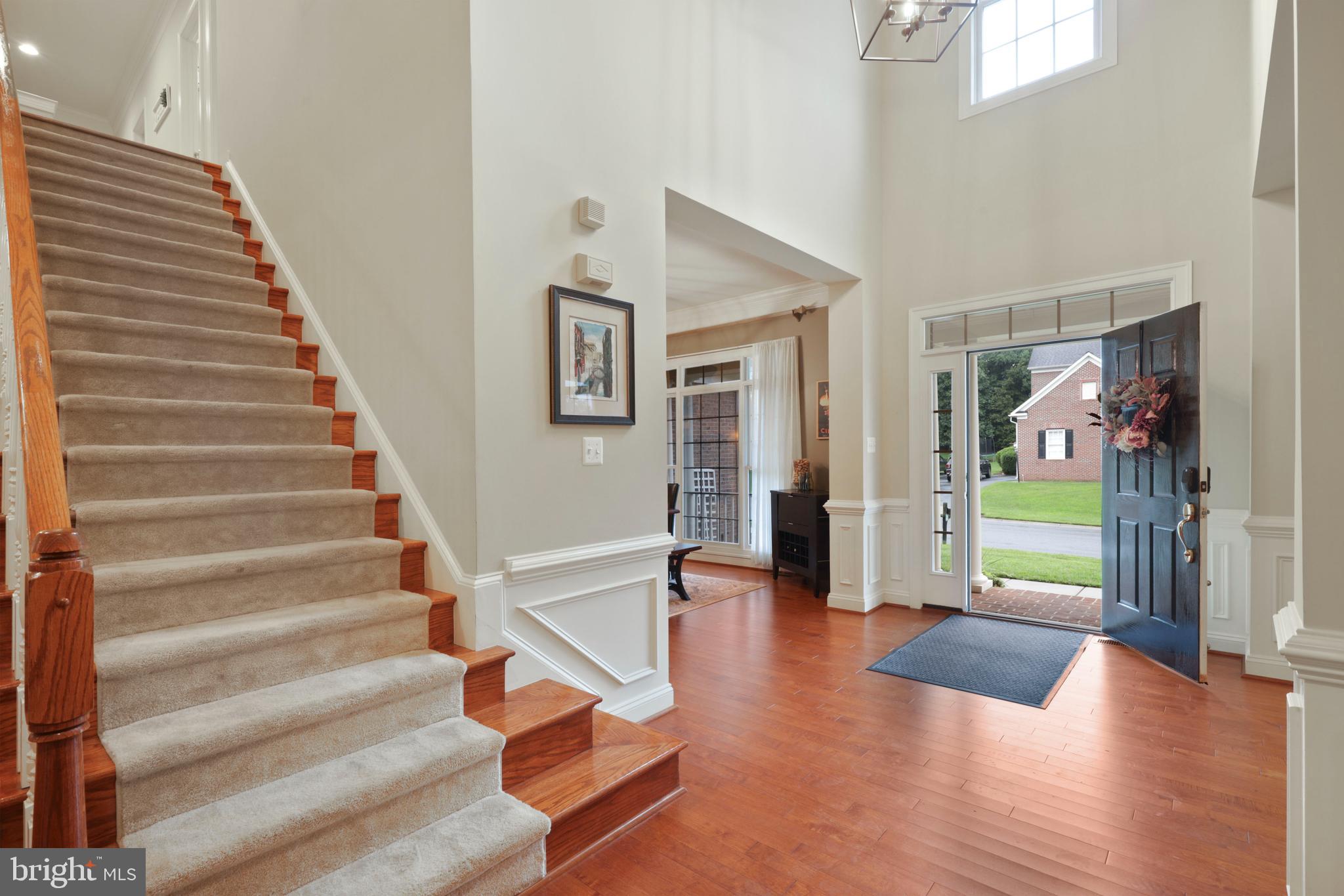 WINDSOR KNOLLS - Residential