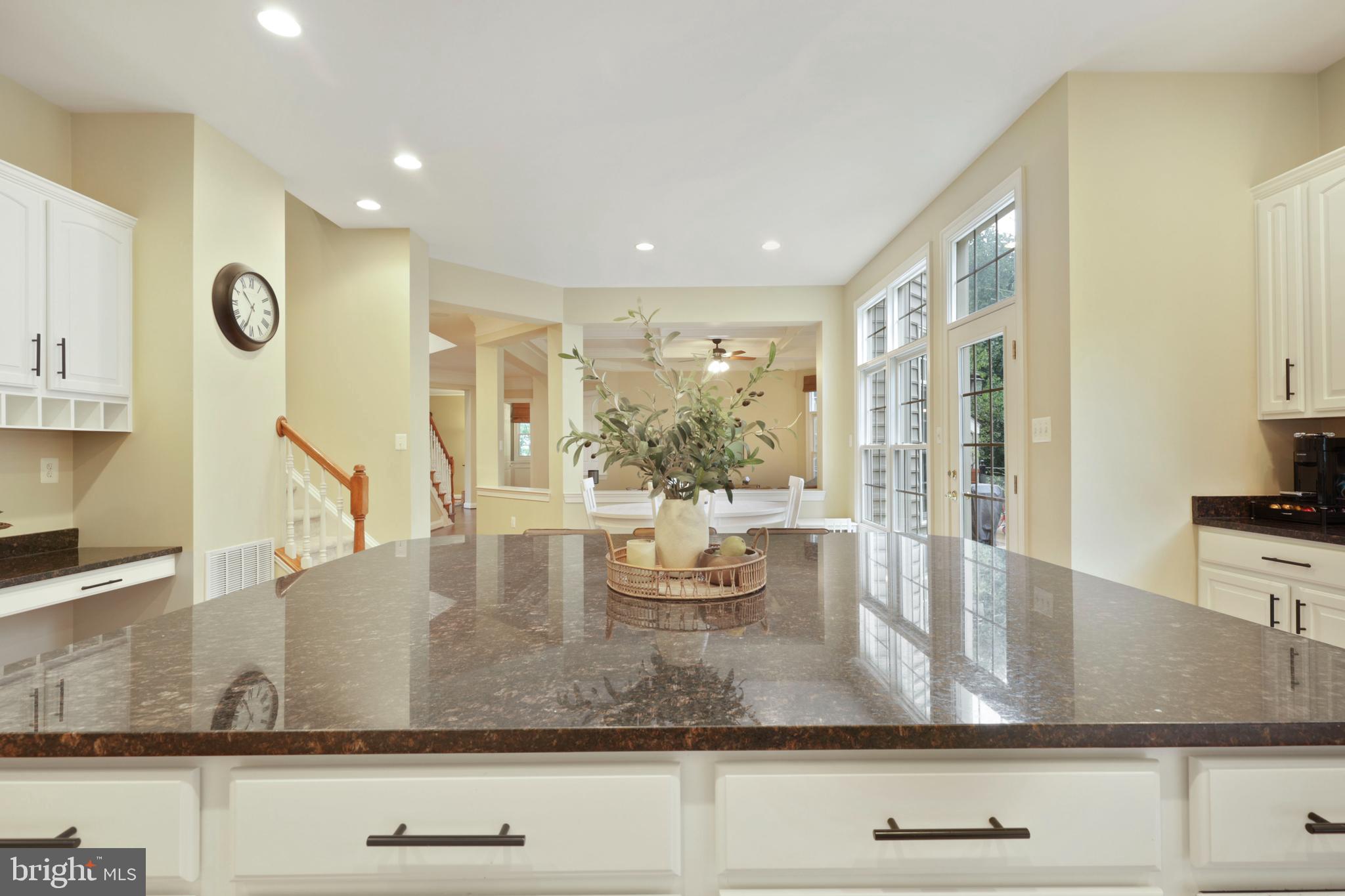 WINDSOR KNOLLS - Residential