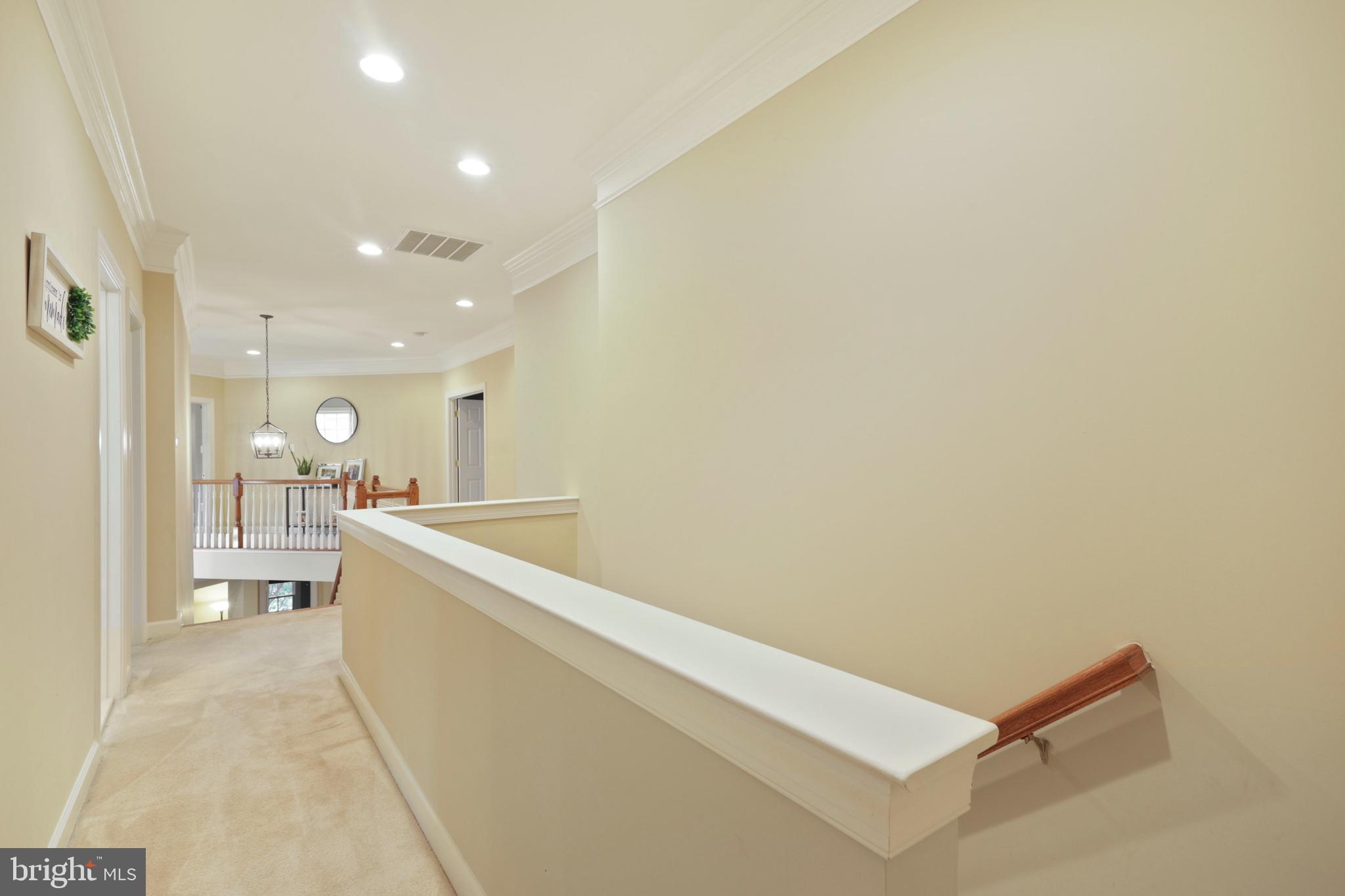 WINDSOR KNOLLS - Residential