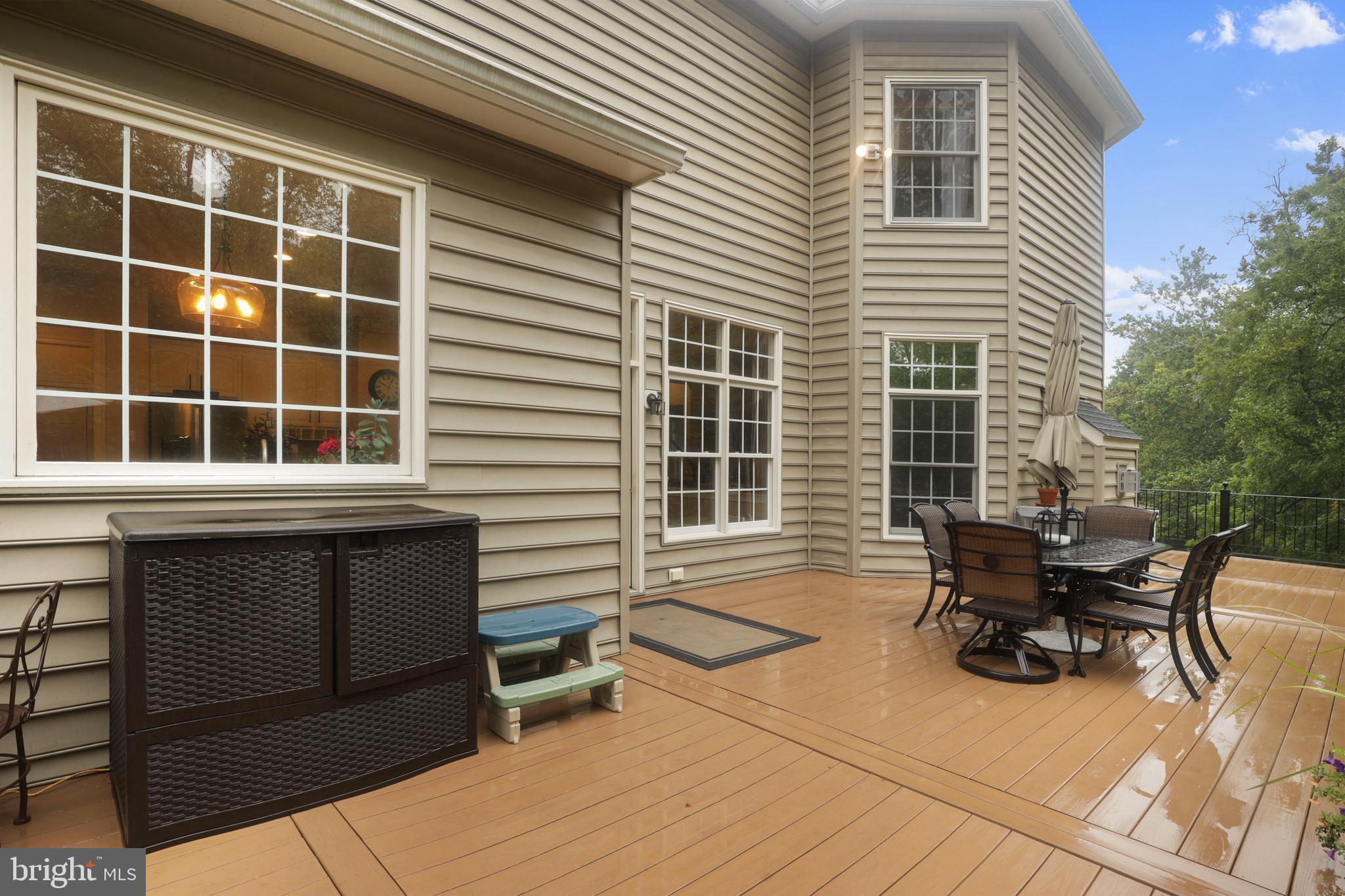 WINDSOR KNOLLS - Residential