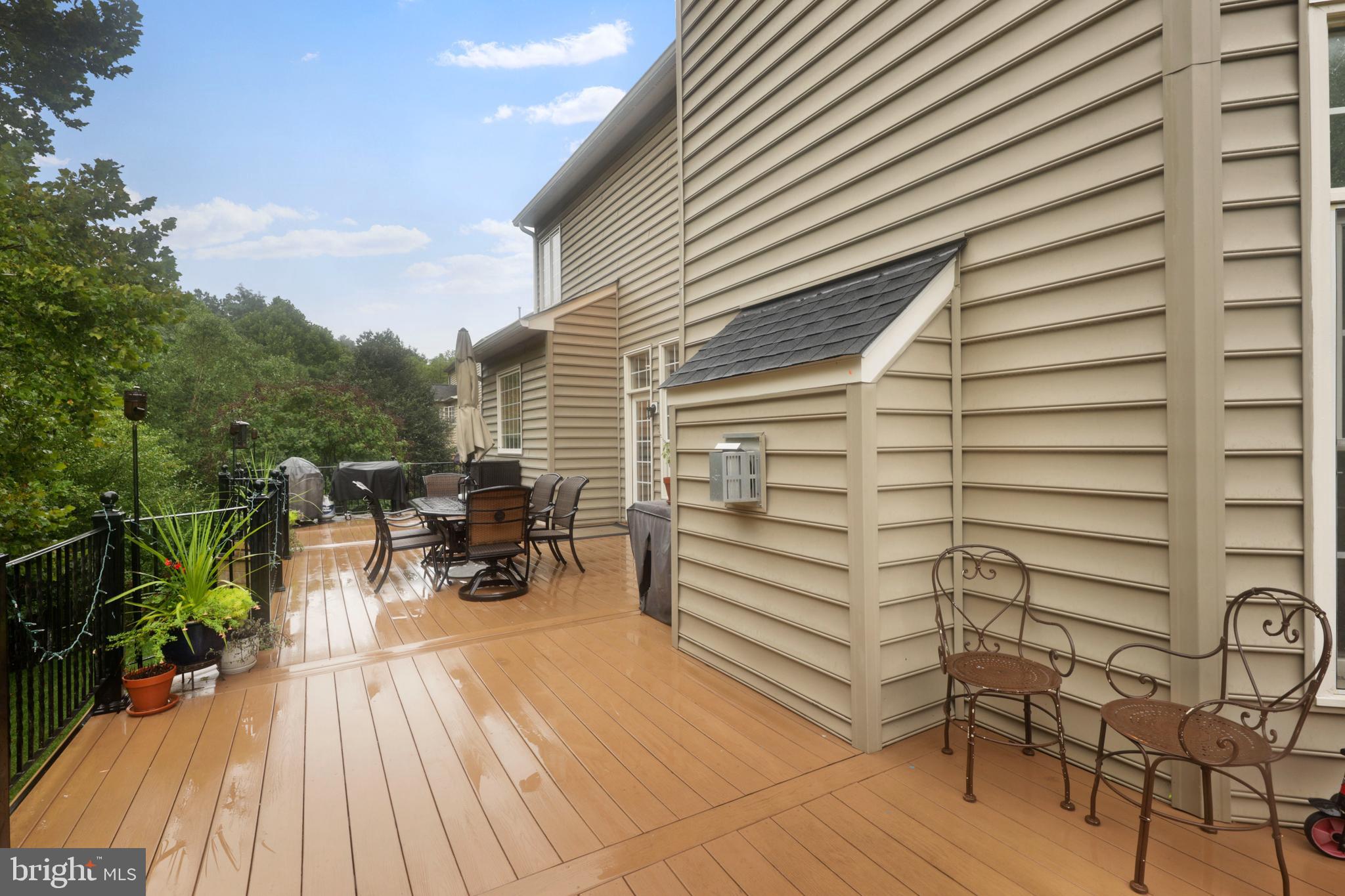 WINDSOR KNOLLS - Residential