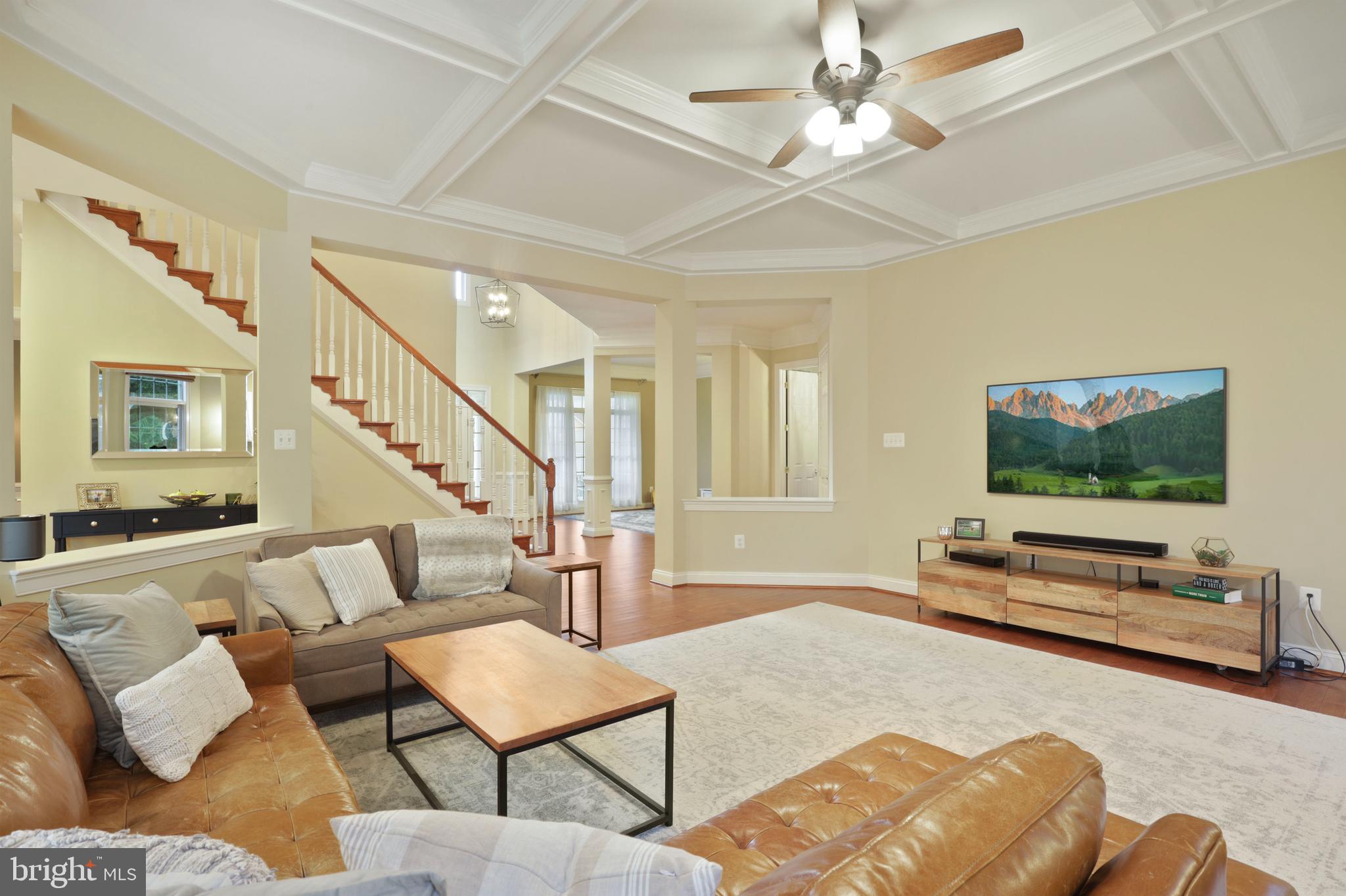 WINDSOR KNOLLS - Residential