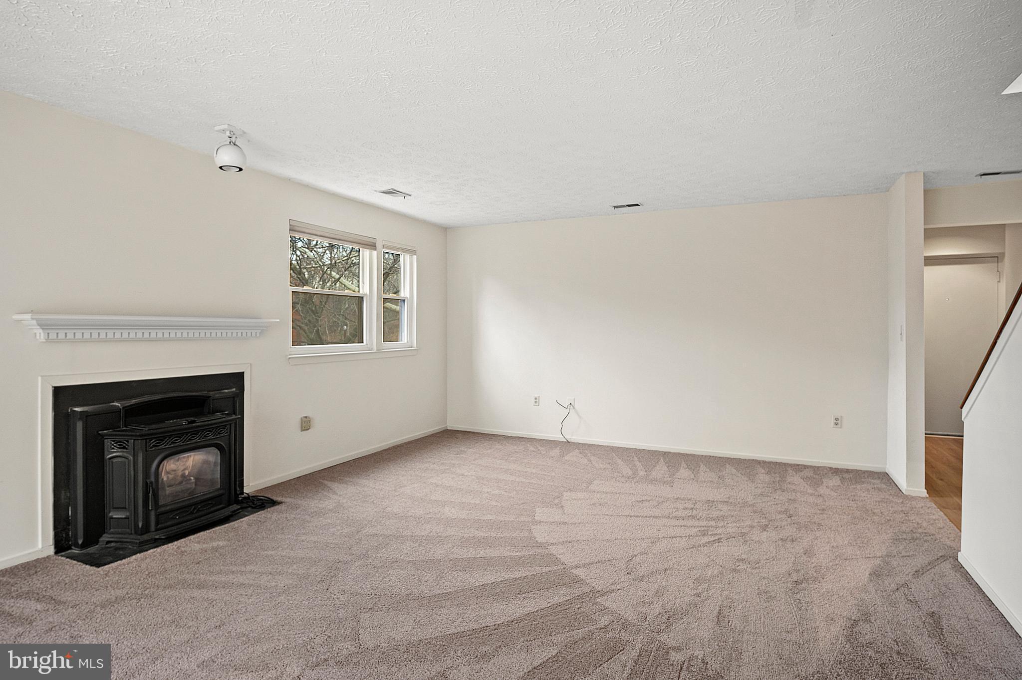 KINGS CONTRIVANCE - Residential