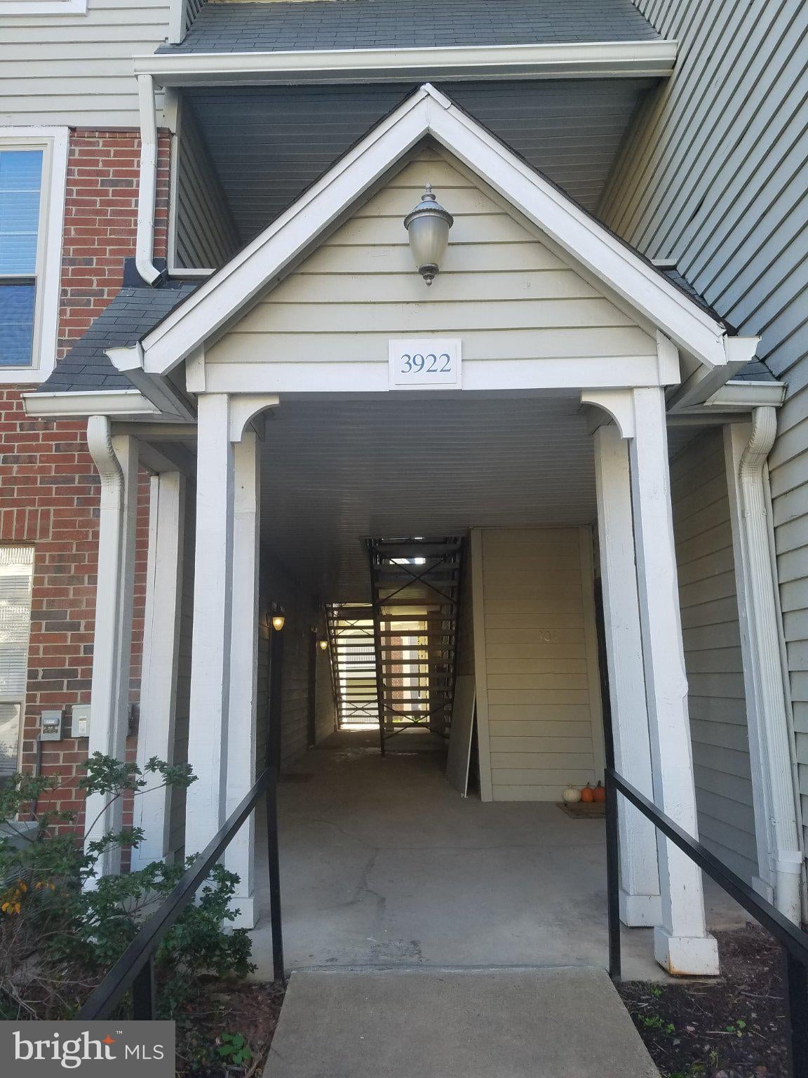 3922 PENDERVIEW DRIVE 307