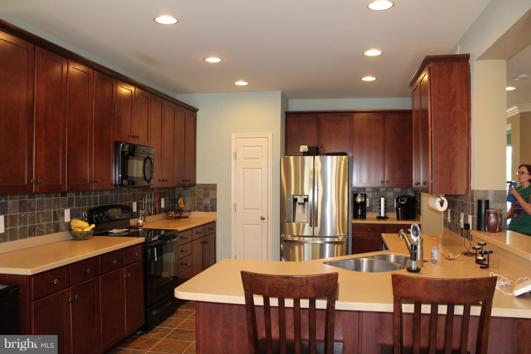 VILLAGE OF IDLEWILD - Residential Lease