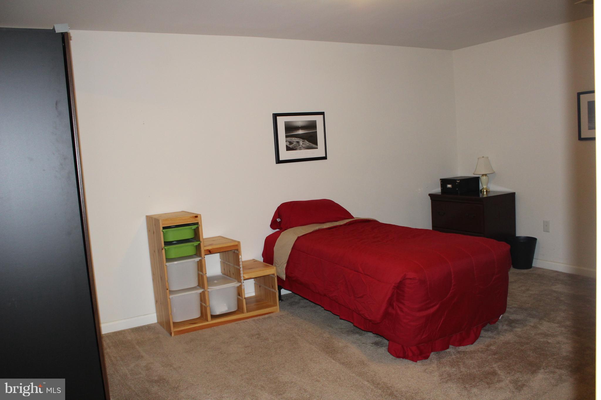 VILLAGE OF IDLEWILD - Residential Lease