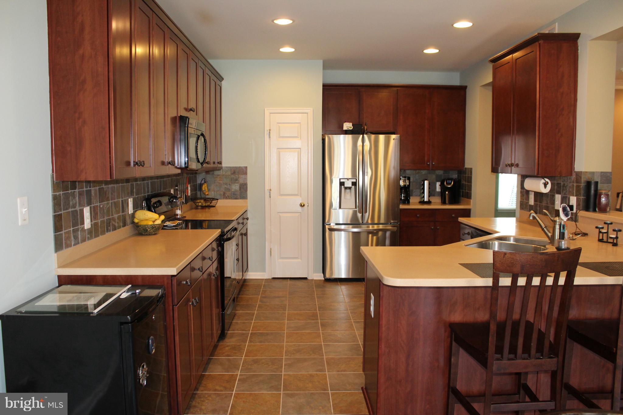 VILLAGE OF IDLEWILD - Residential Lease