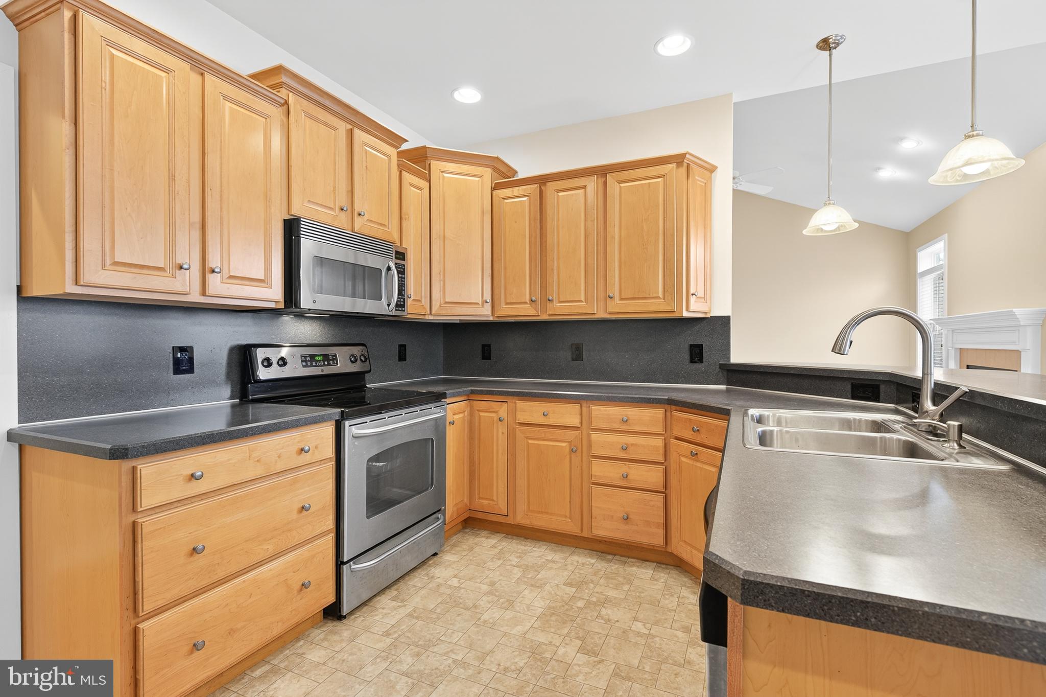 HAMLET AT BIRD-IN-HAND - Residential