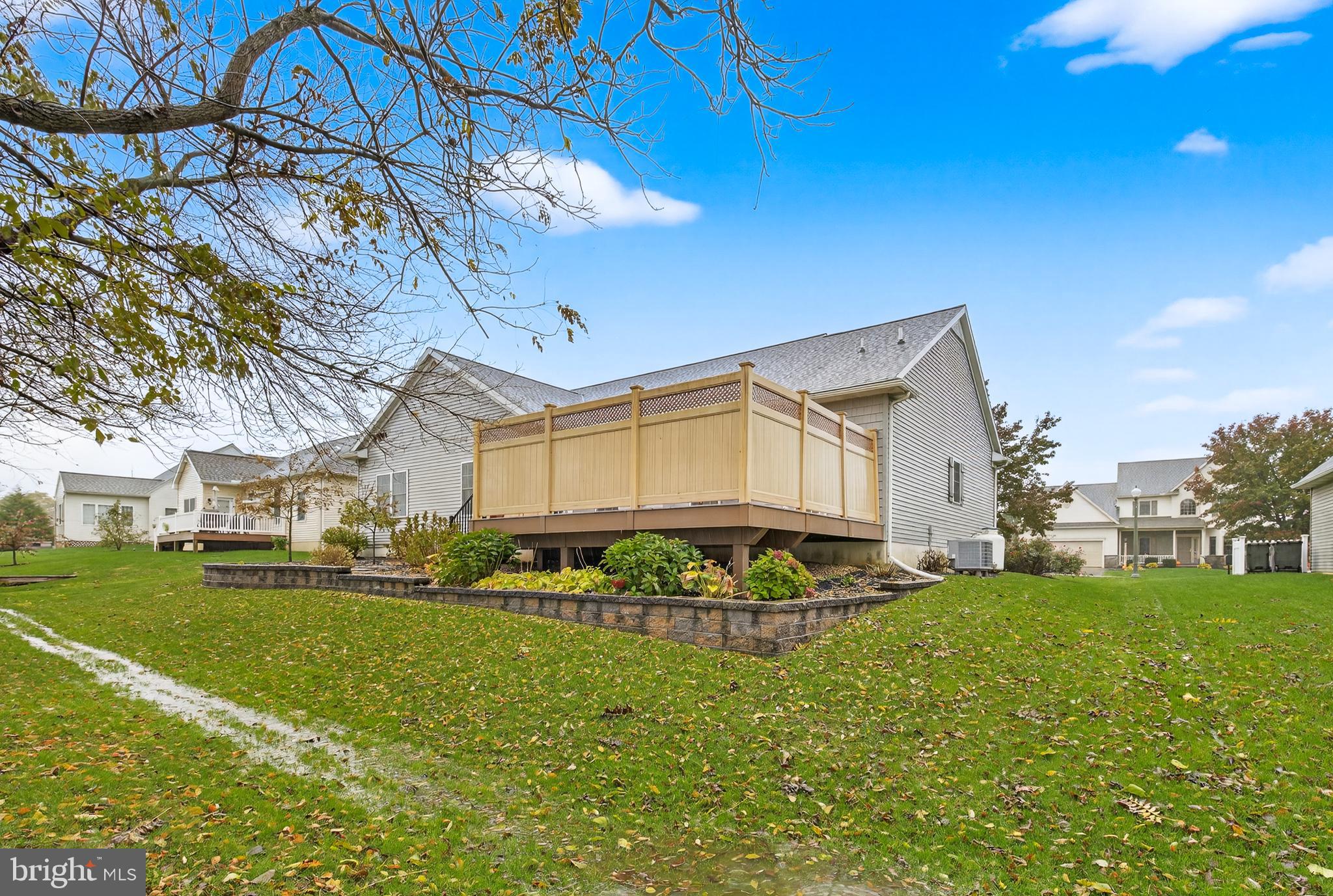 HAMLET AT BIRD-IN-HAND - Residential