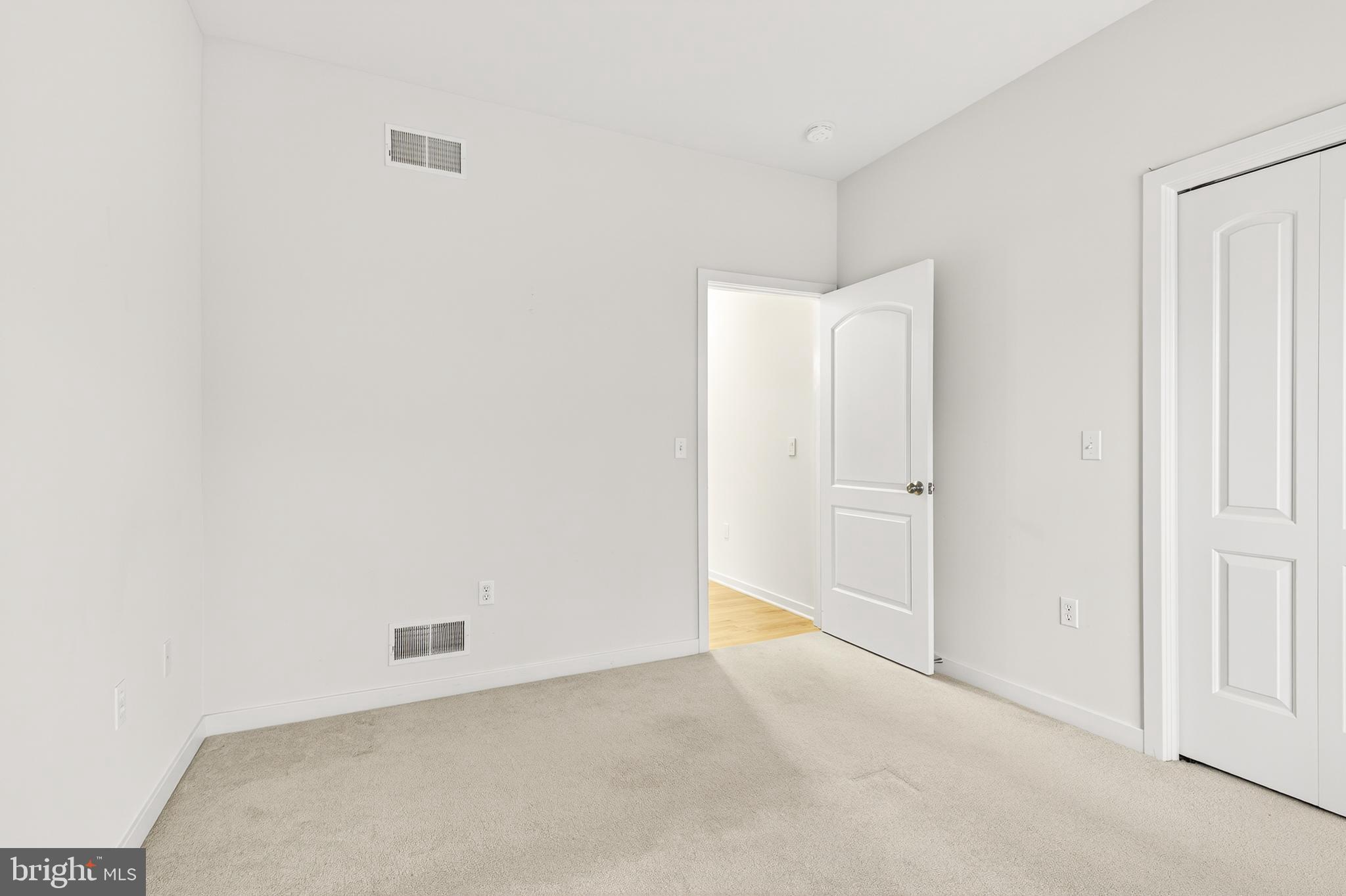 HAMLET AT BIRD-IN-HAND - Residential