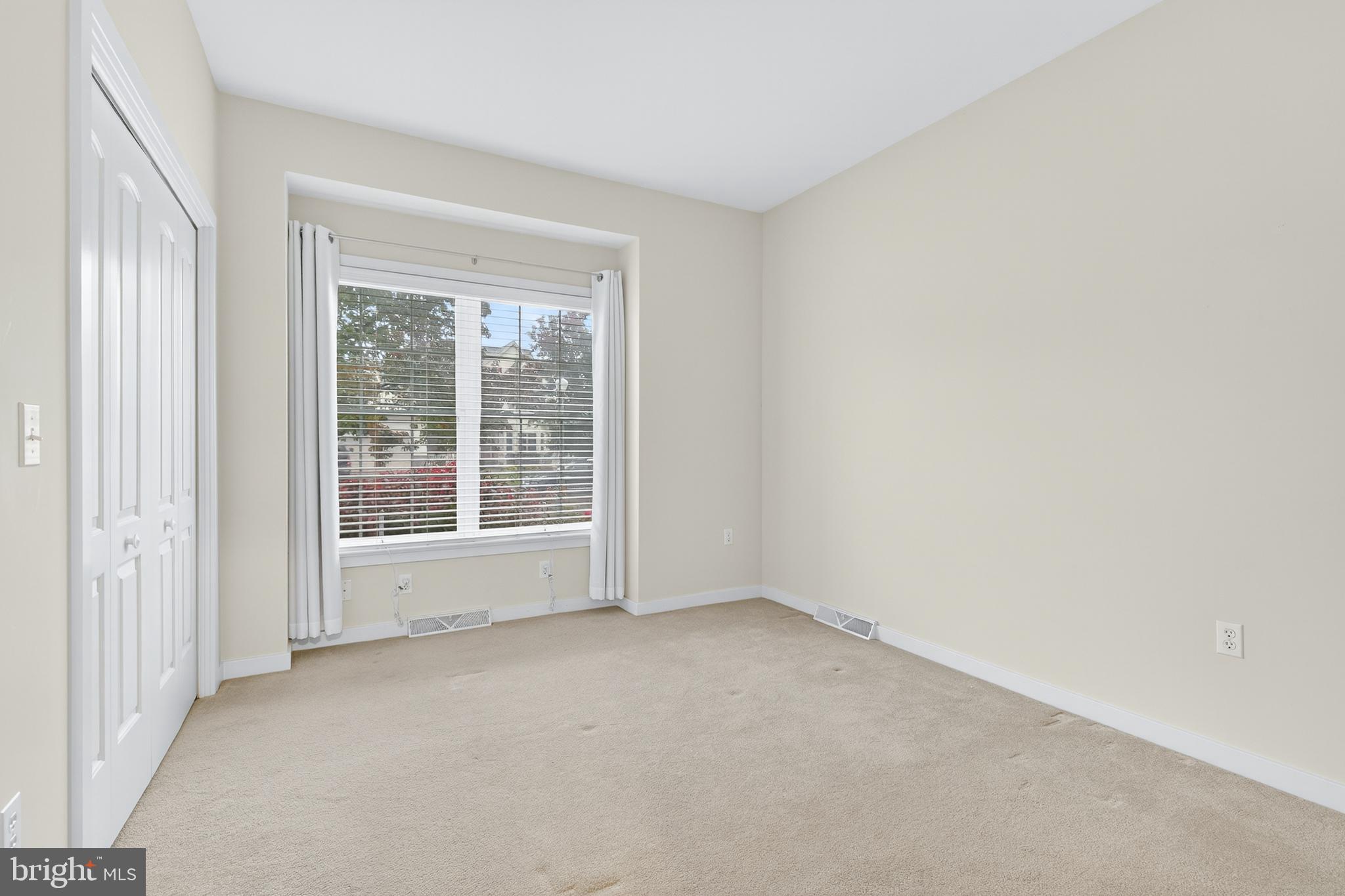 HAMLET AT BIRD-IN-HAND - Residential