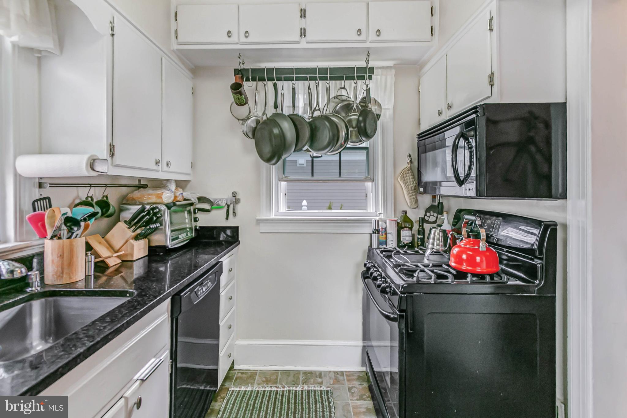 DOUGLAS PARK - Residential Lease