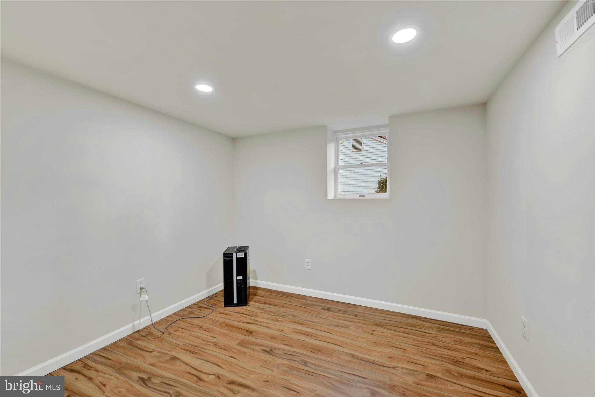 OWEN BROWN ESTATES - Residential Lease