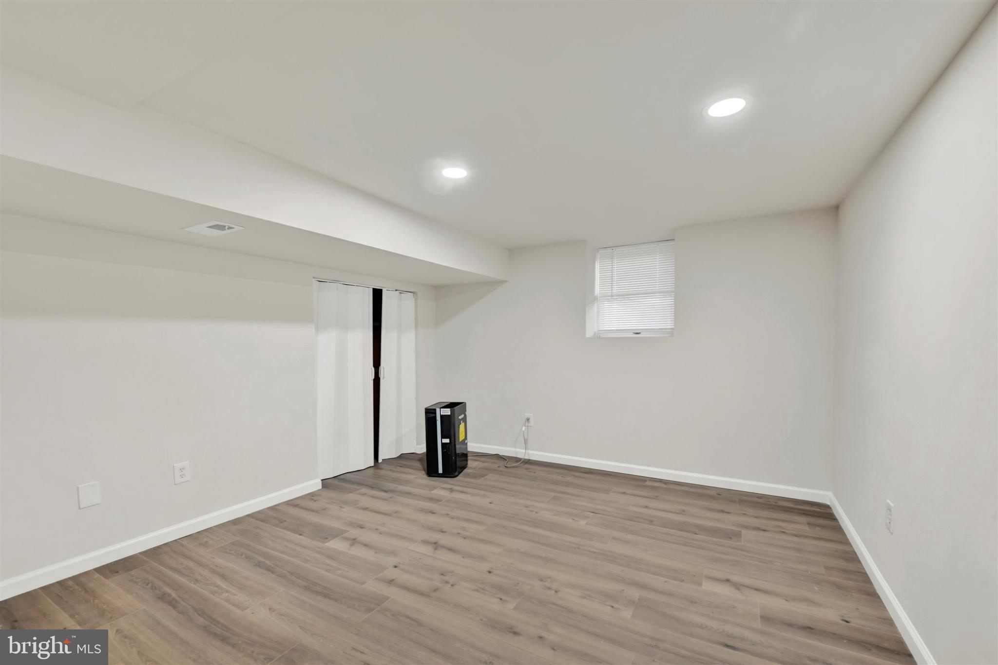 OWEN BROWN ESTATES - Residential Lease