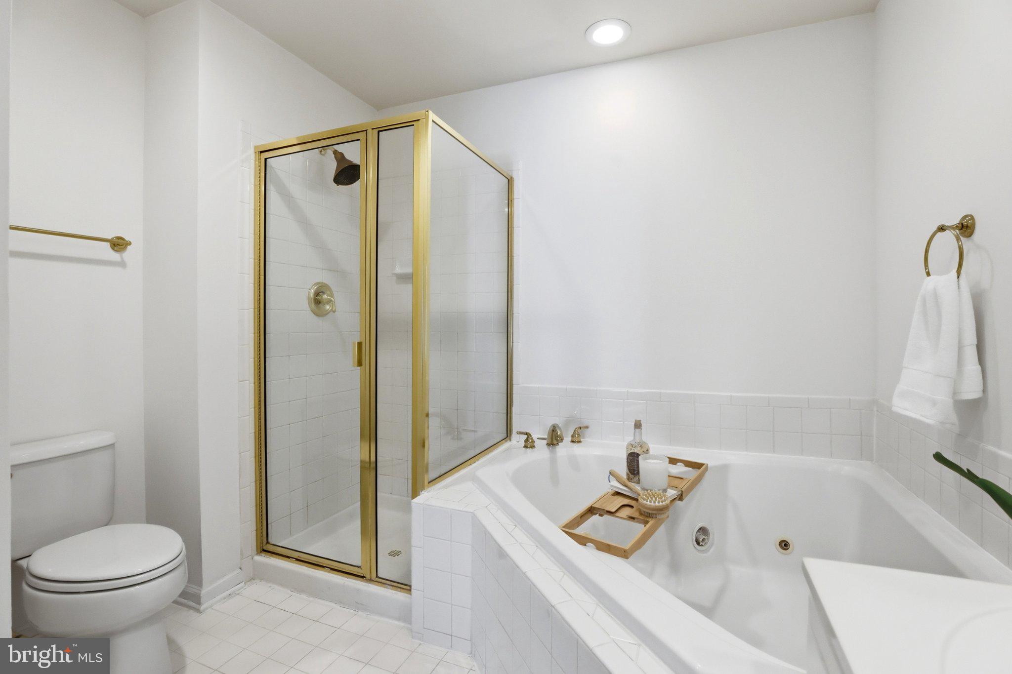 PALISADES PARK - Residential