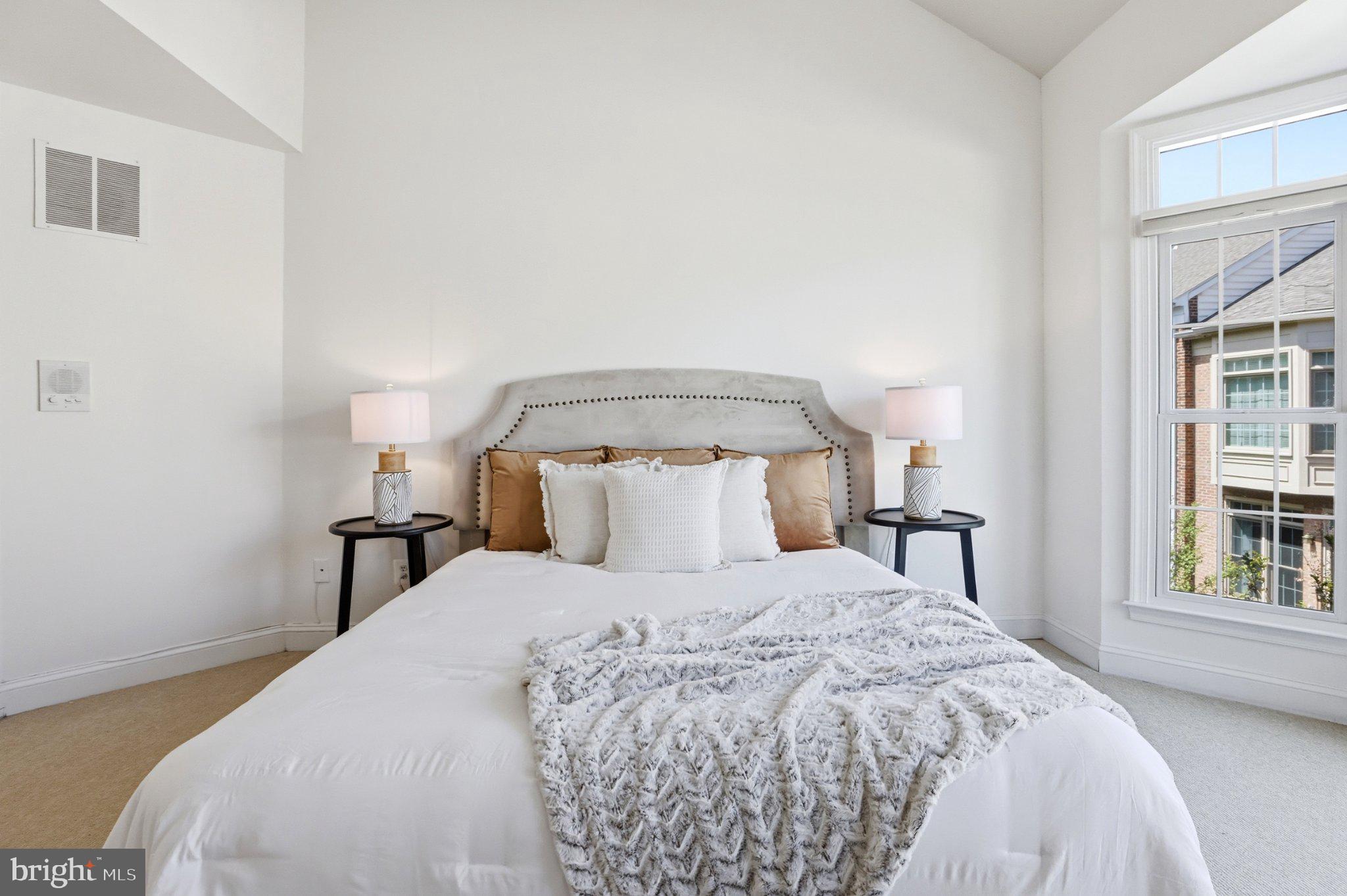 PALISADES PARK - Residential