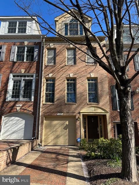 2139 N PIERCE COURT ARLINGTON VA 22209