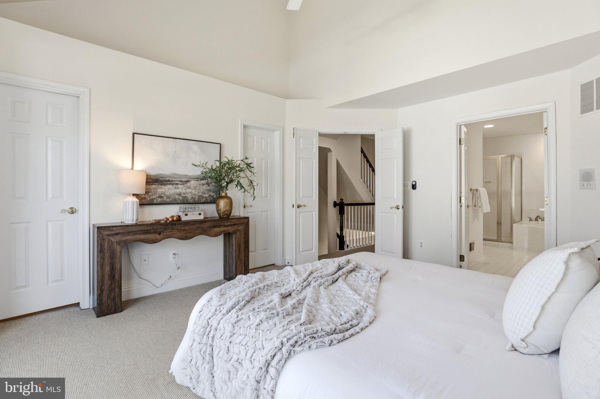 PALISADES PARK - Residential