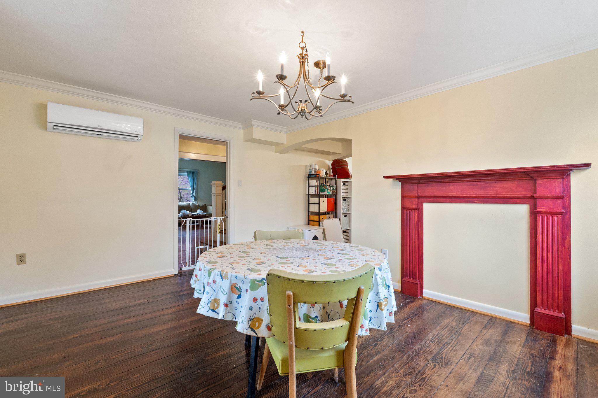 WEST WHITLOCK AVENUE - Residential